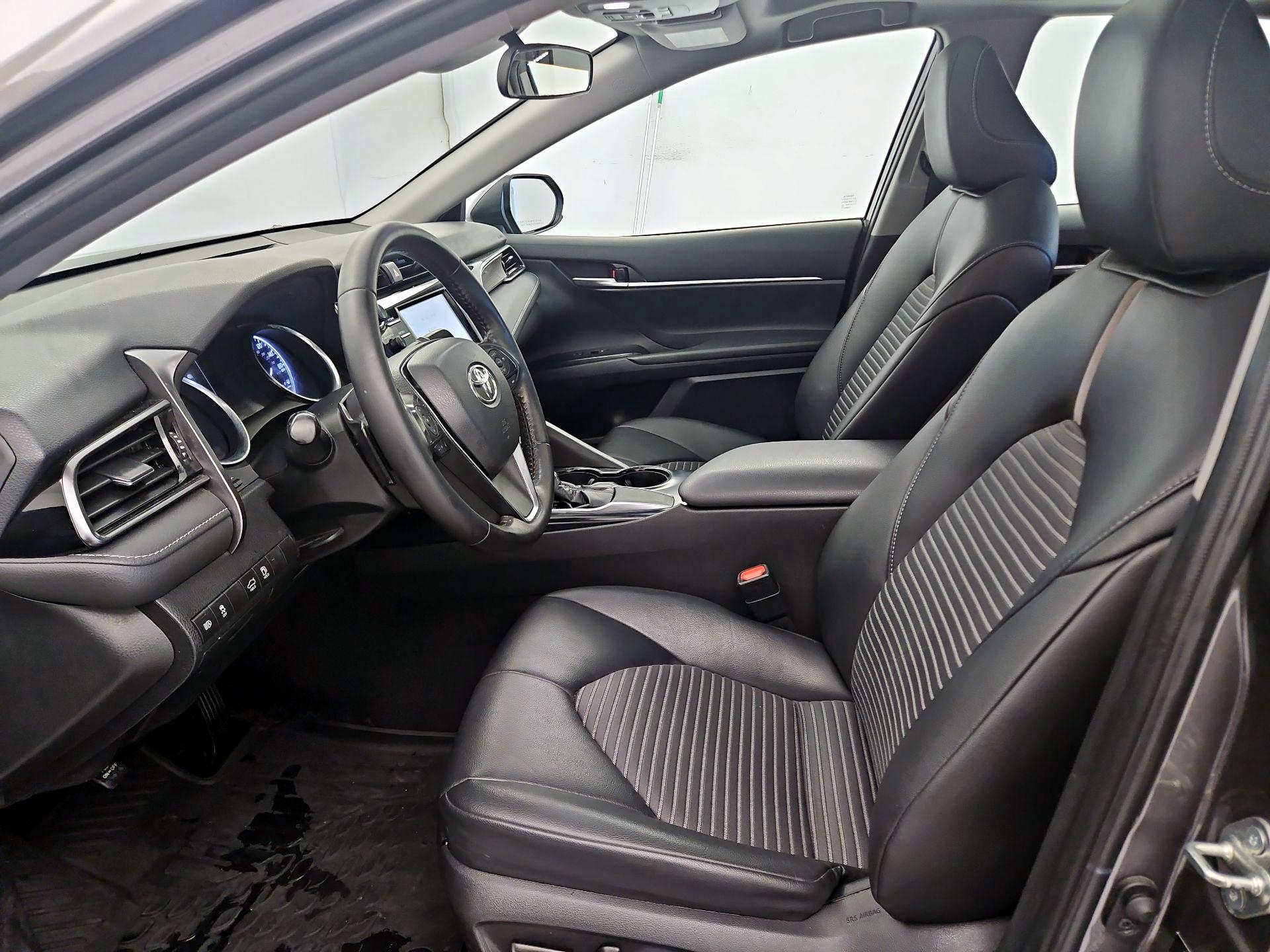 Thumbnail: 2019 Toyota Camry - 11