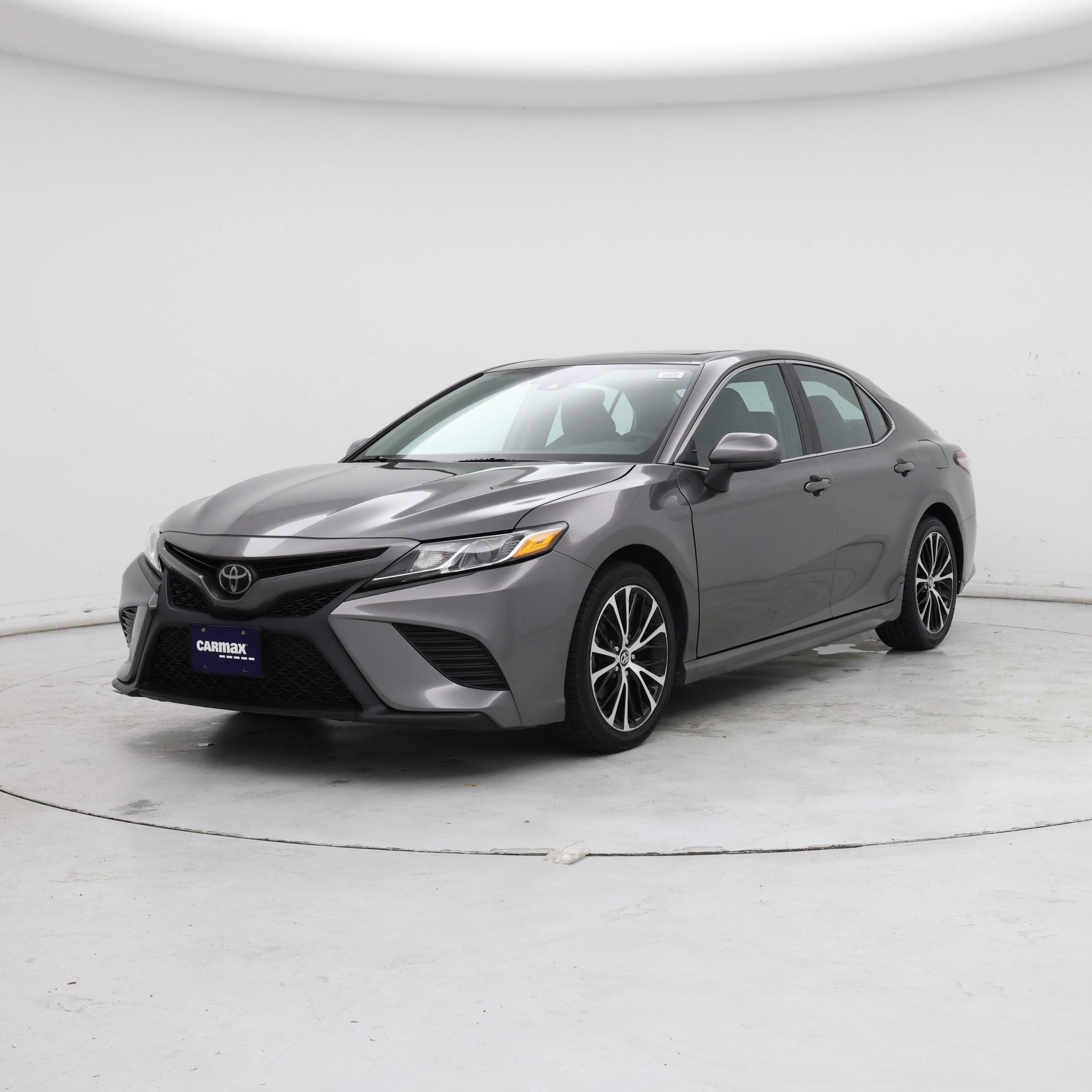 Thumbnail: 2019 Toyota Camry - 4
