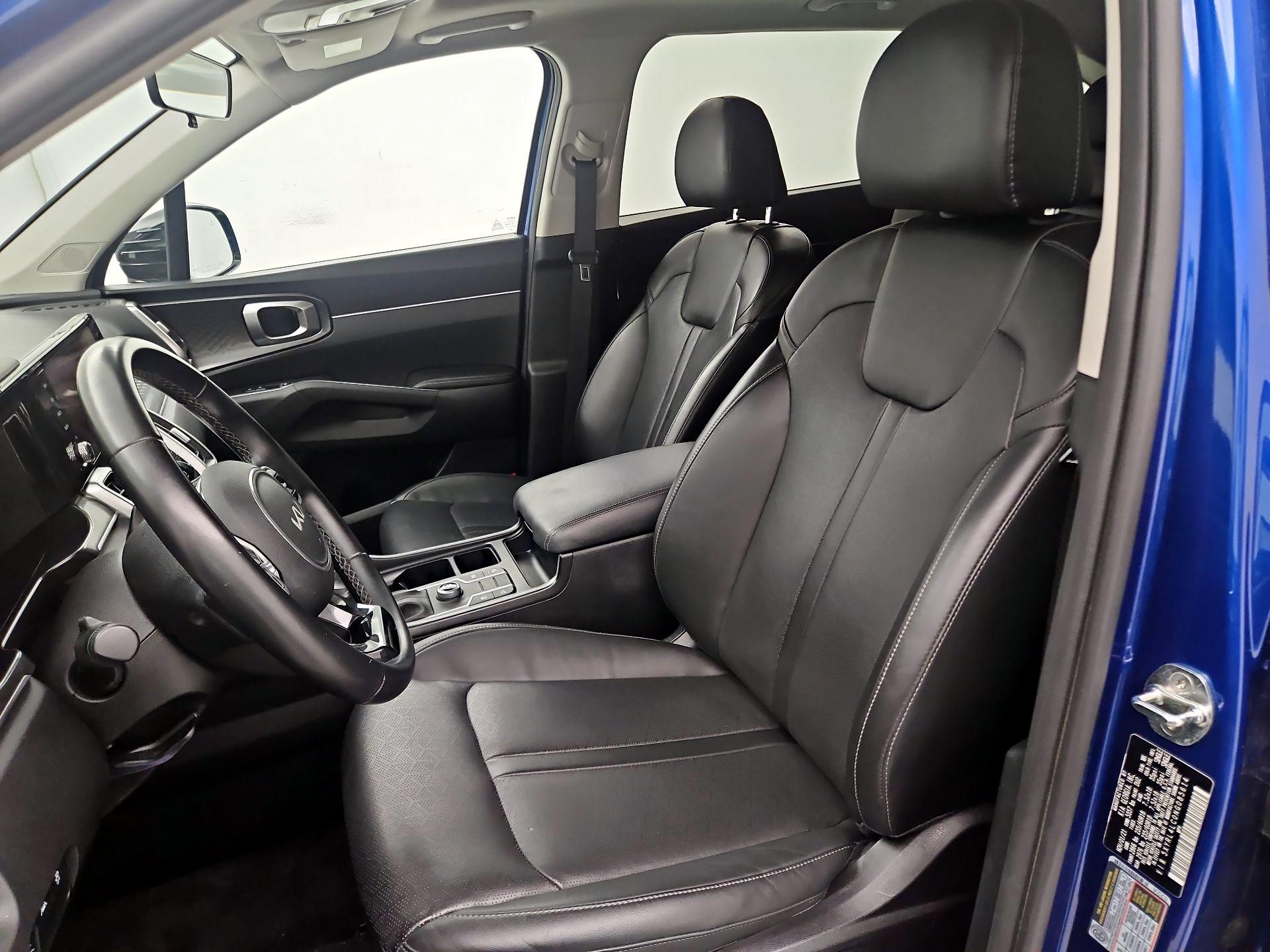 Thumbnail: 2022 Kia Sorento - 11