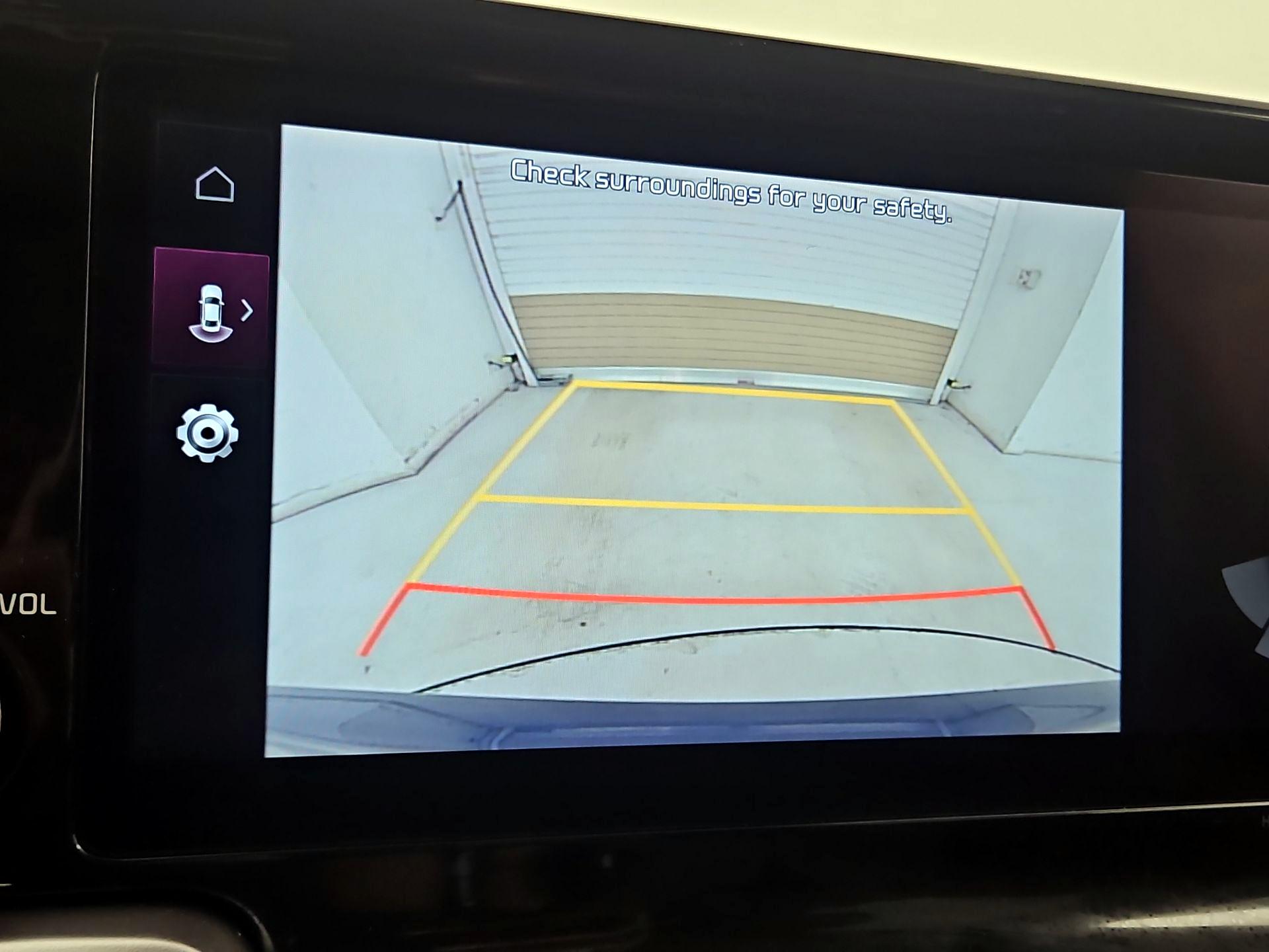 Thumbnail: 2022 Kia Sorento - 15