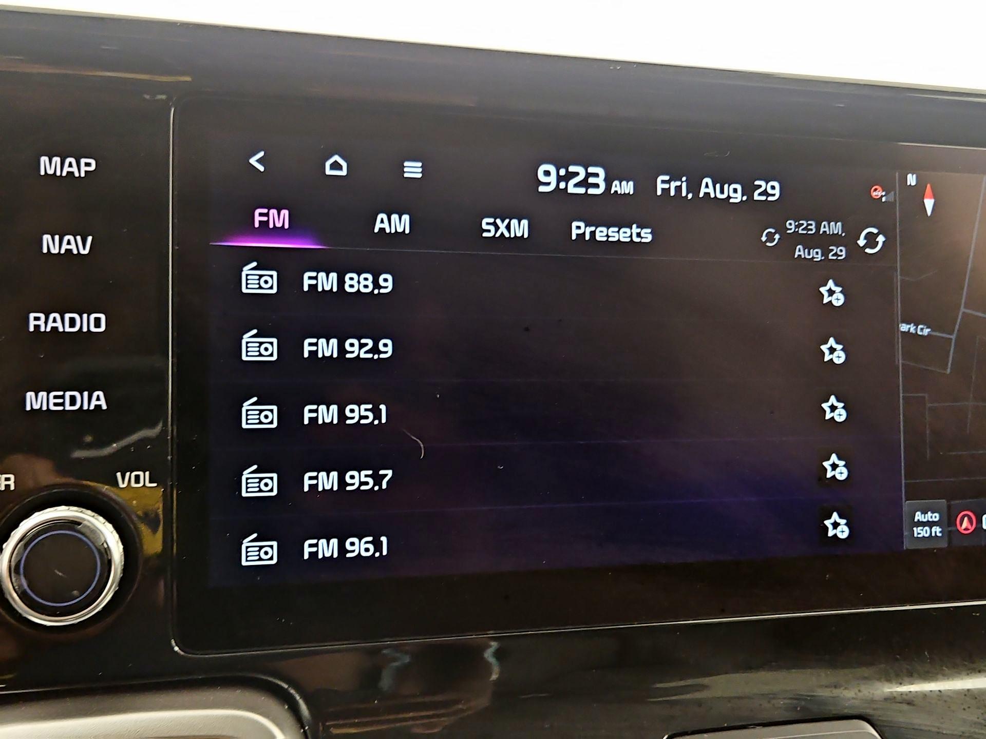 Thumbnail: 2022 Kia Sorento - 16