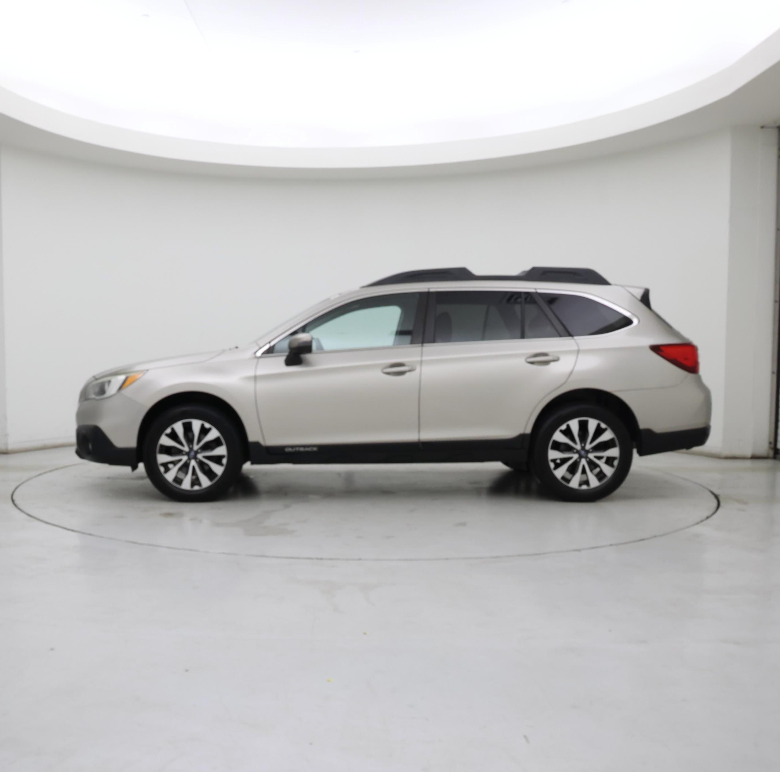 Thumbnail: 2015 Subaru Outback - 3