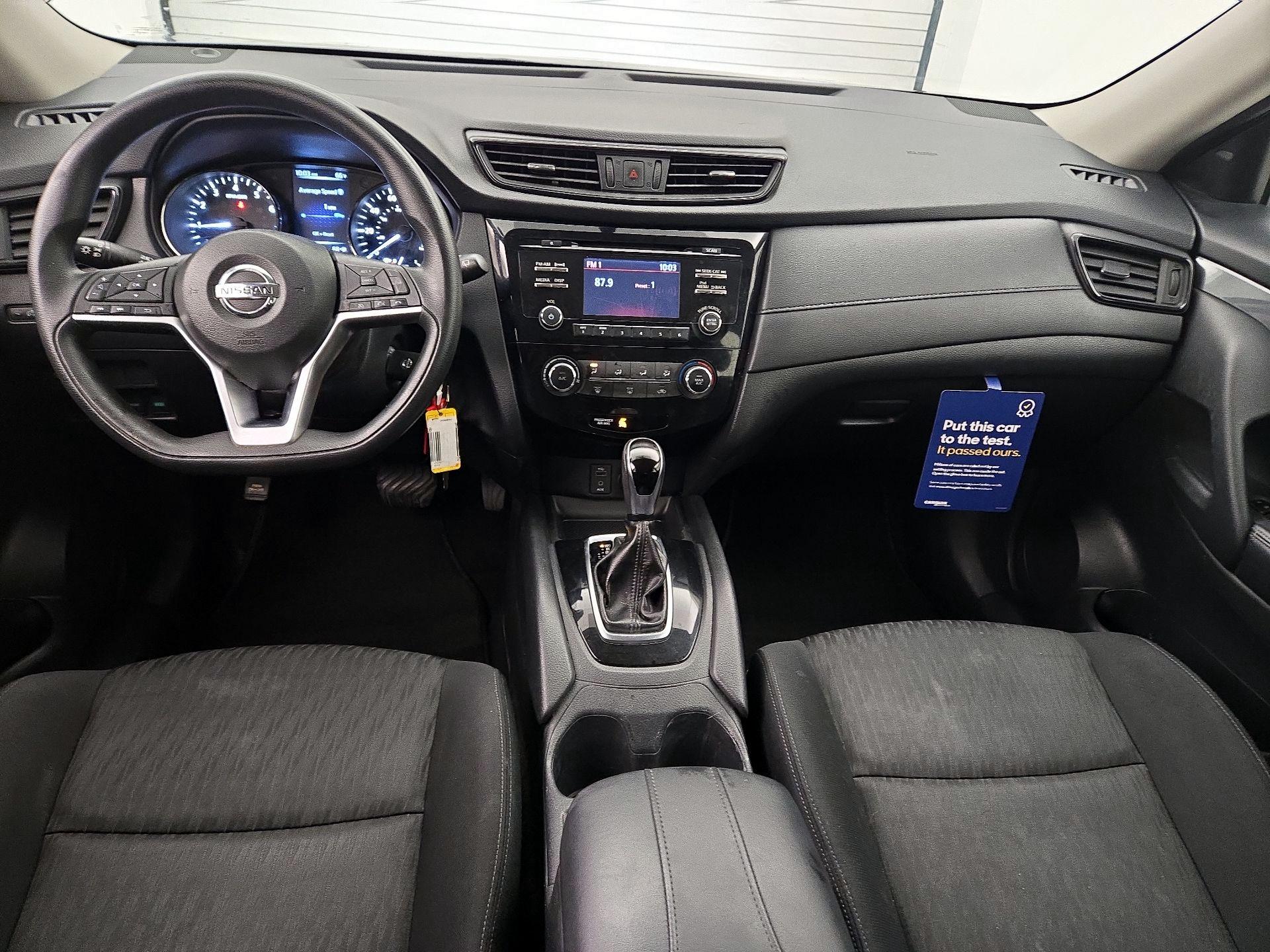 Thumbnail: 2017 Nissan Rogue - 9