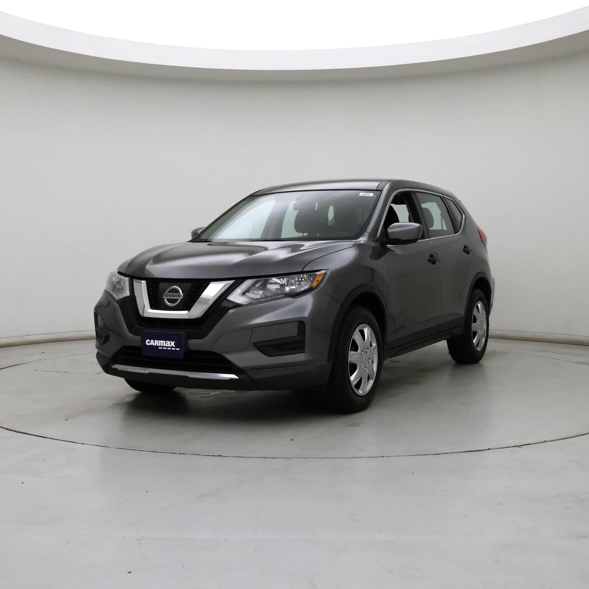Thumbnail: 2017 Nissan Rogue - 4
