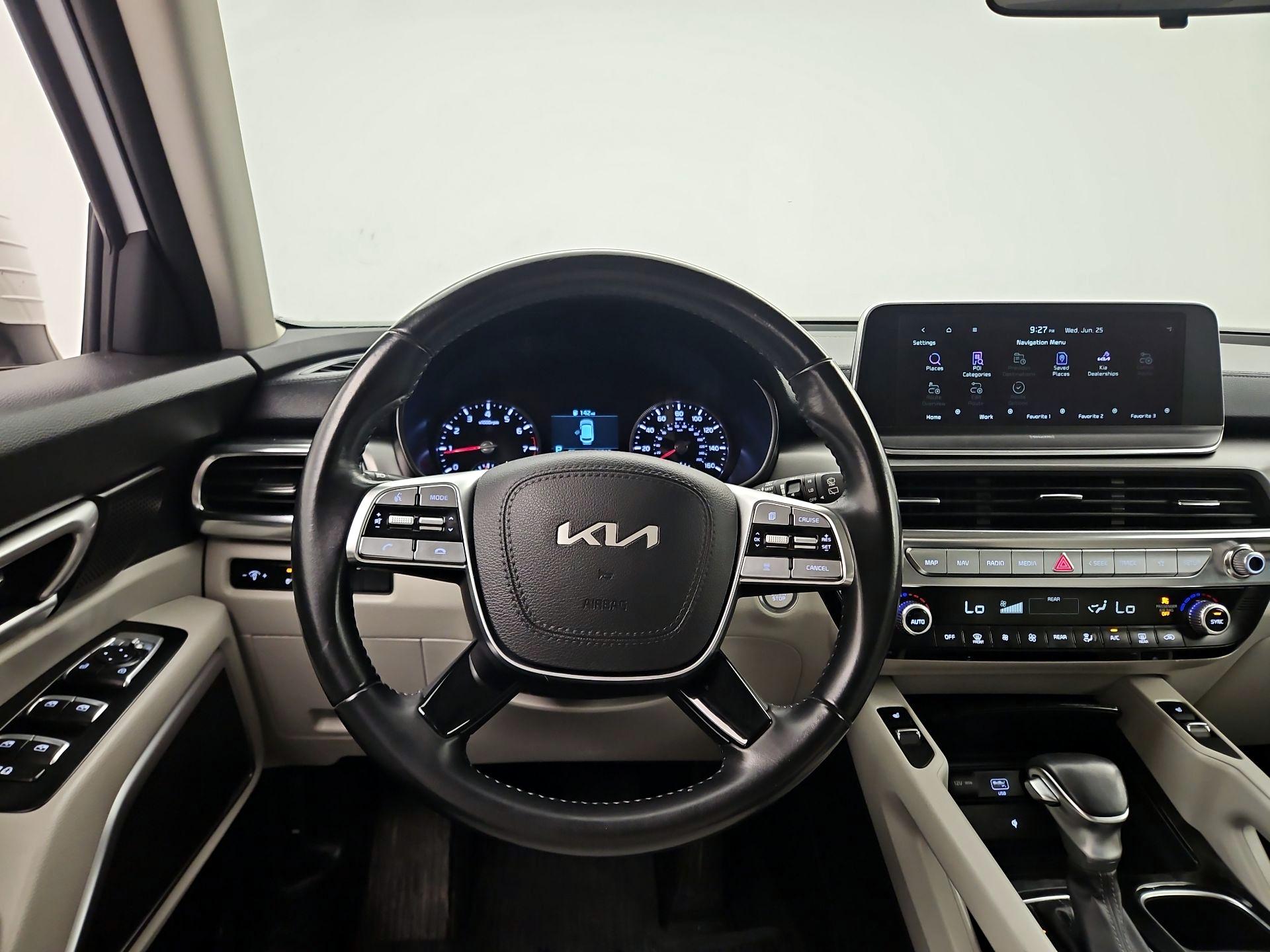 Thumbnail: 2022 Kia Telluride - 10