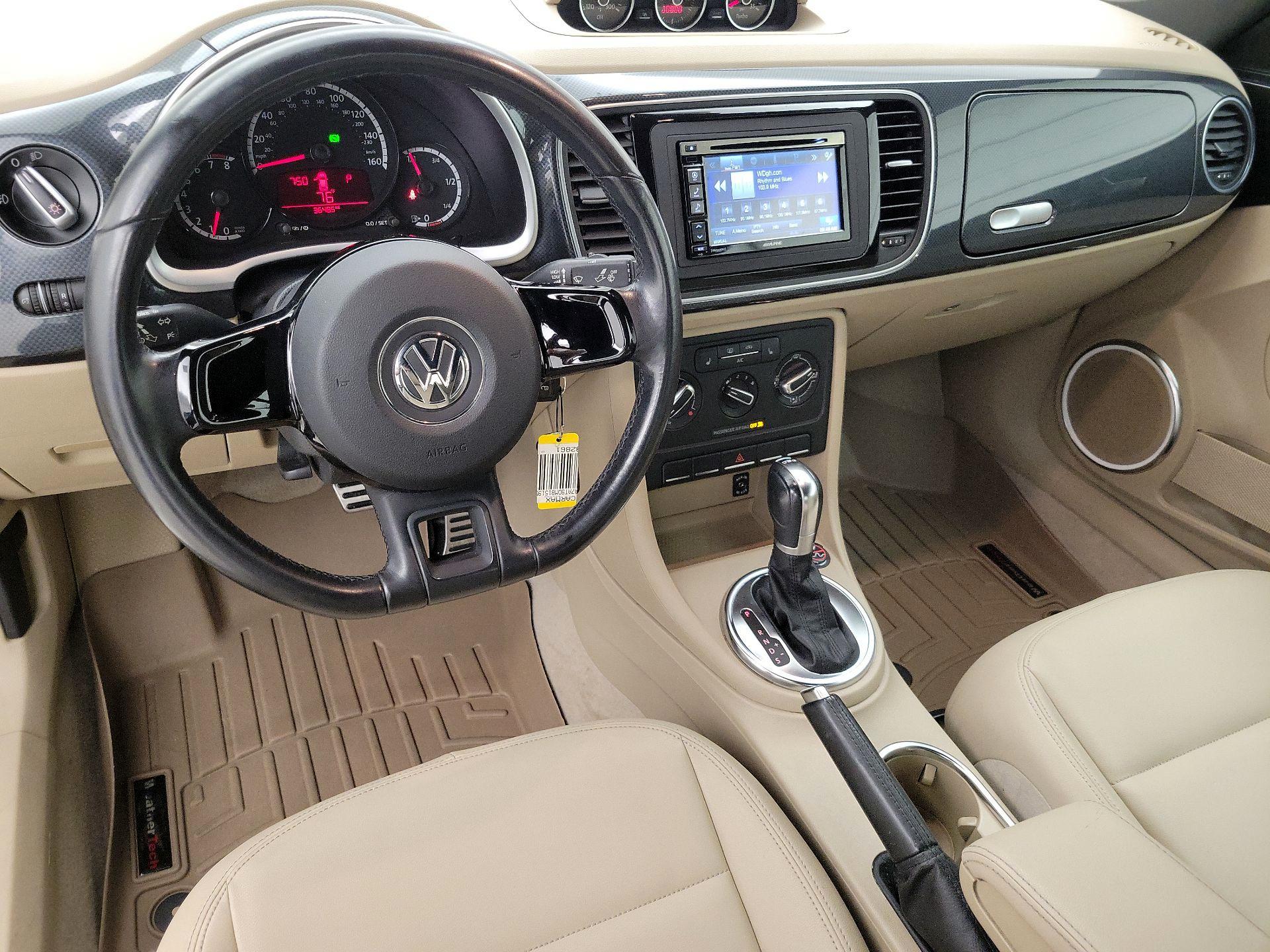 Thumbnail: 2013 Volkswagen Beetle - 9