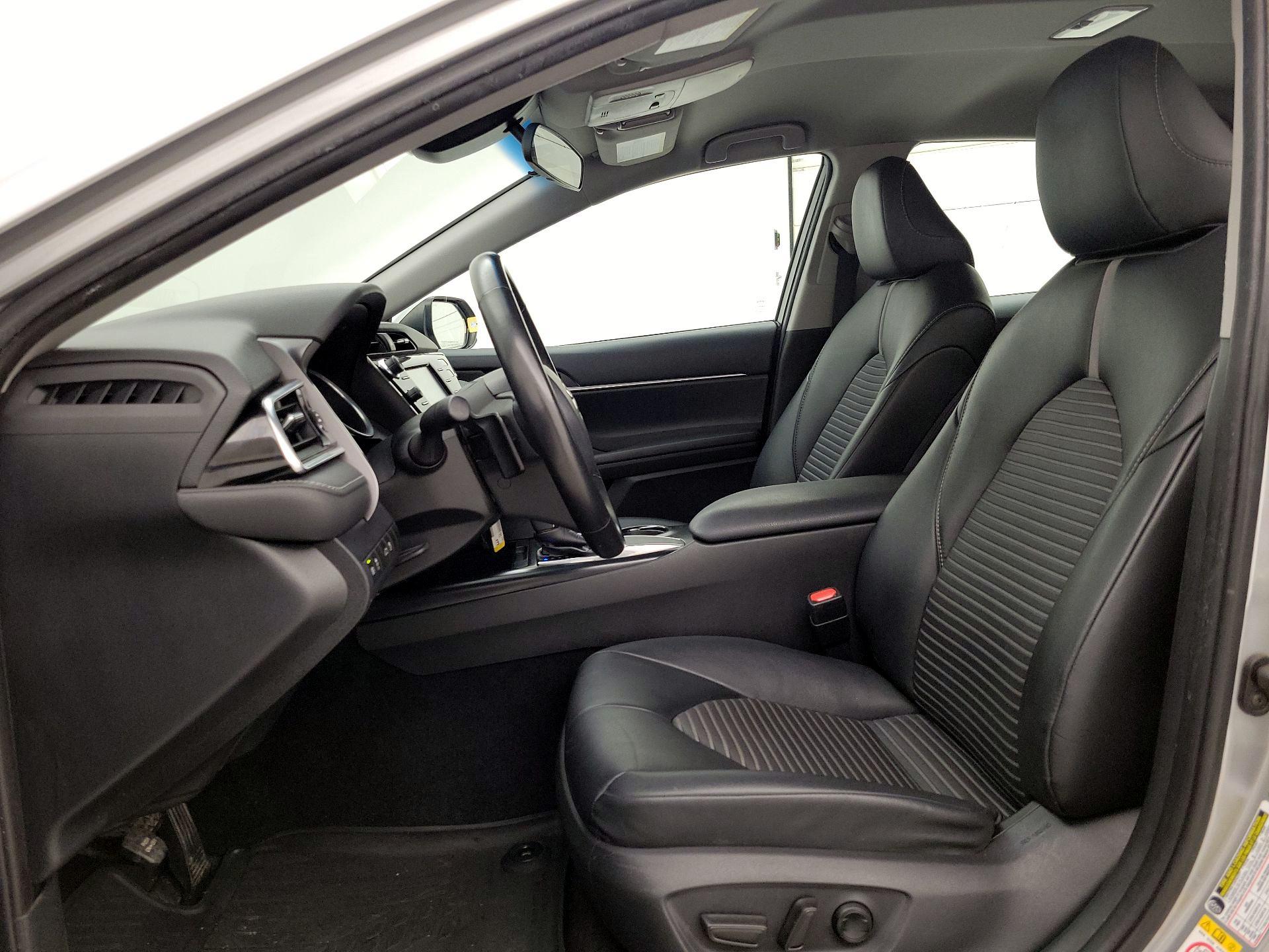 Thumbnail: 2018 Toyota Camry - 11