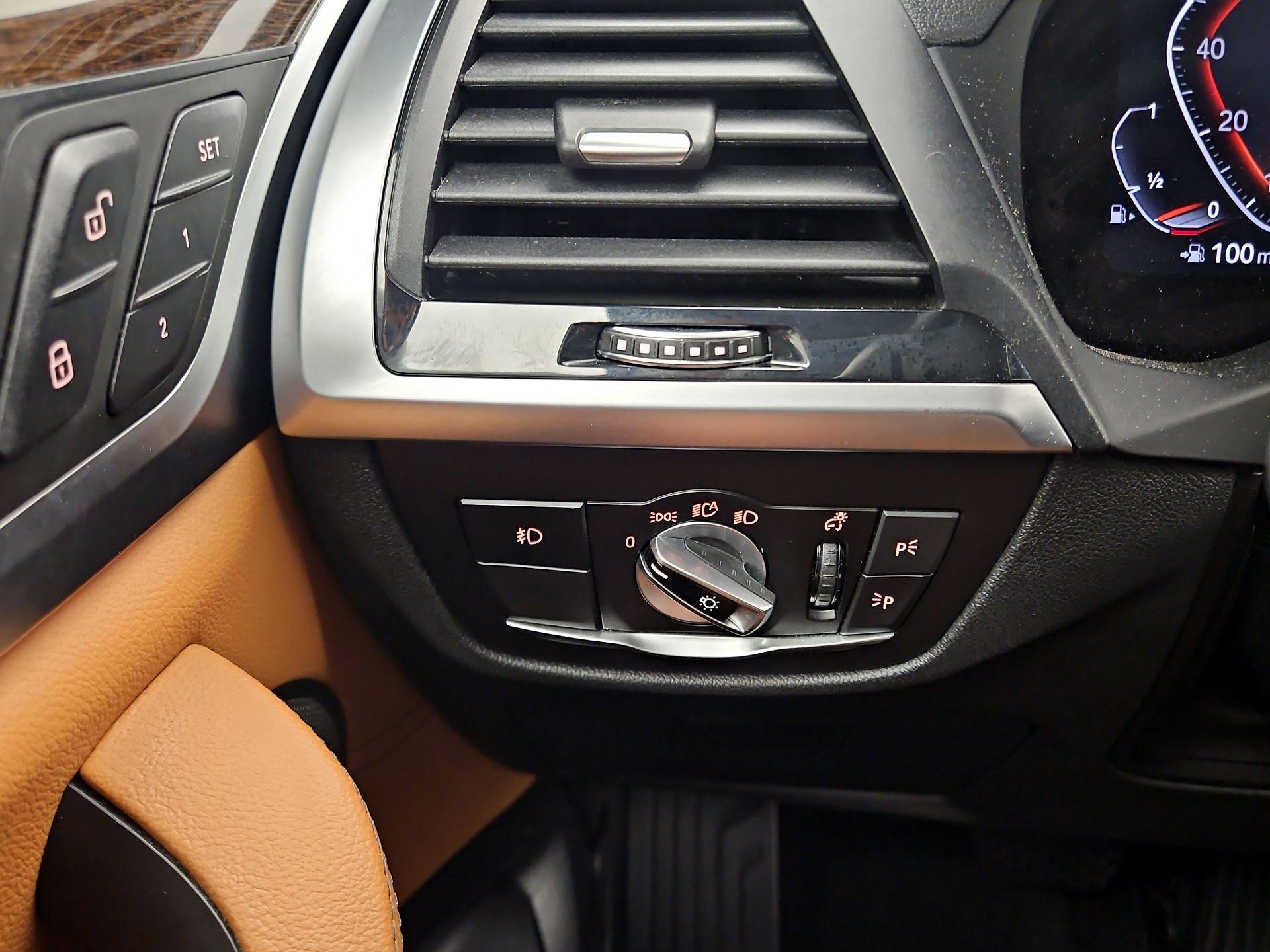 Thumbnail: 2021 BMW X3 - 13