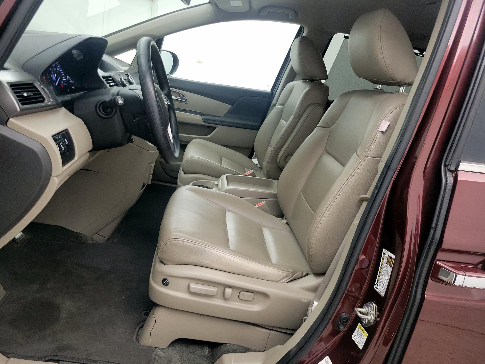 Thumbnail: 2016 Honda Odyssey - 11