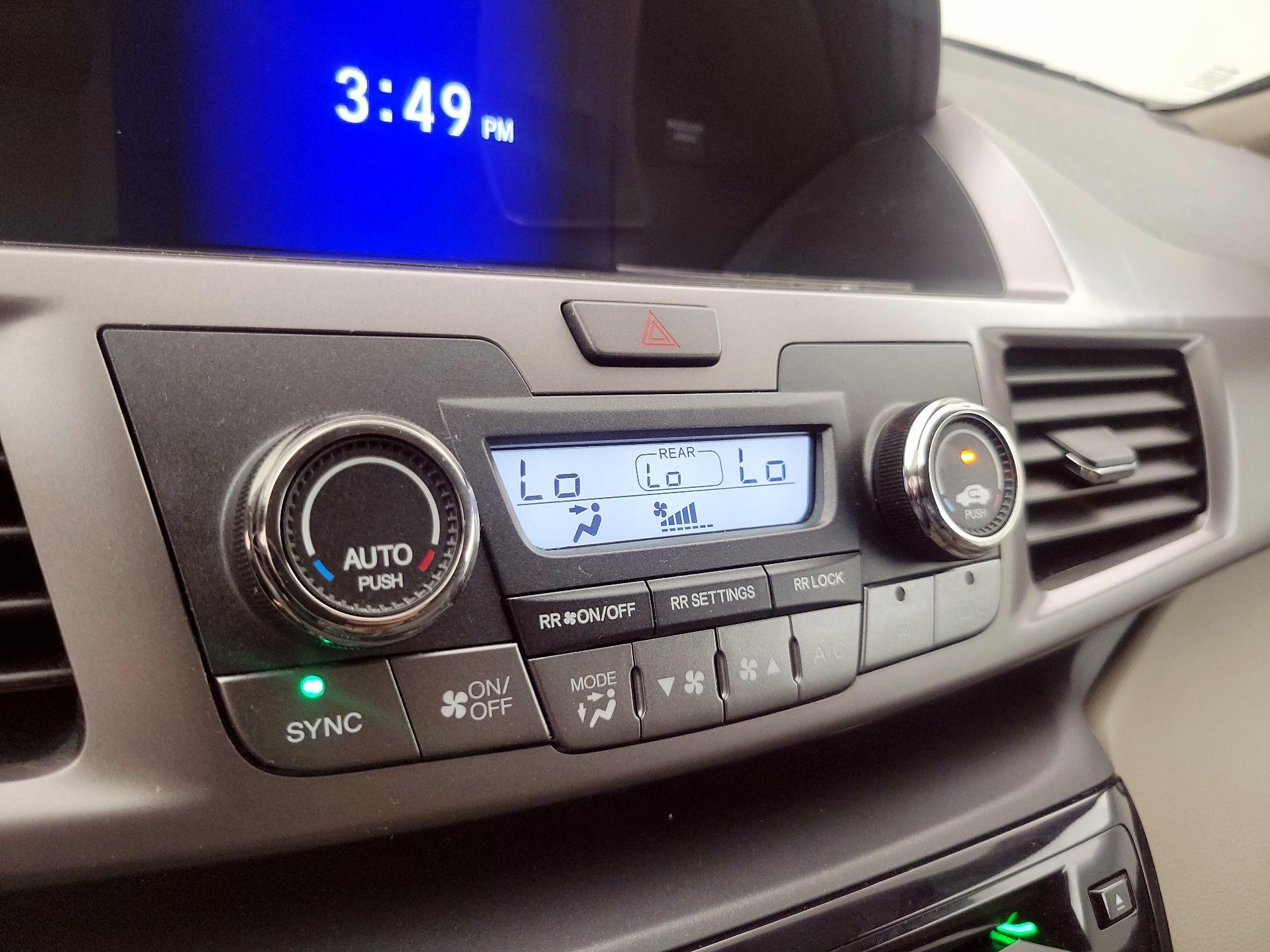 Thumbnail: 2016 Honda Odyssey - 16
