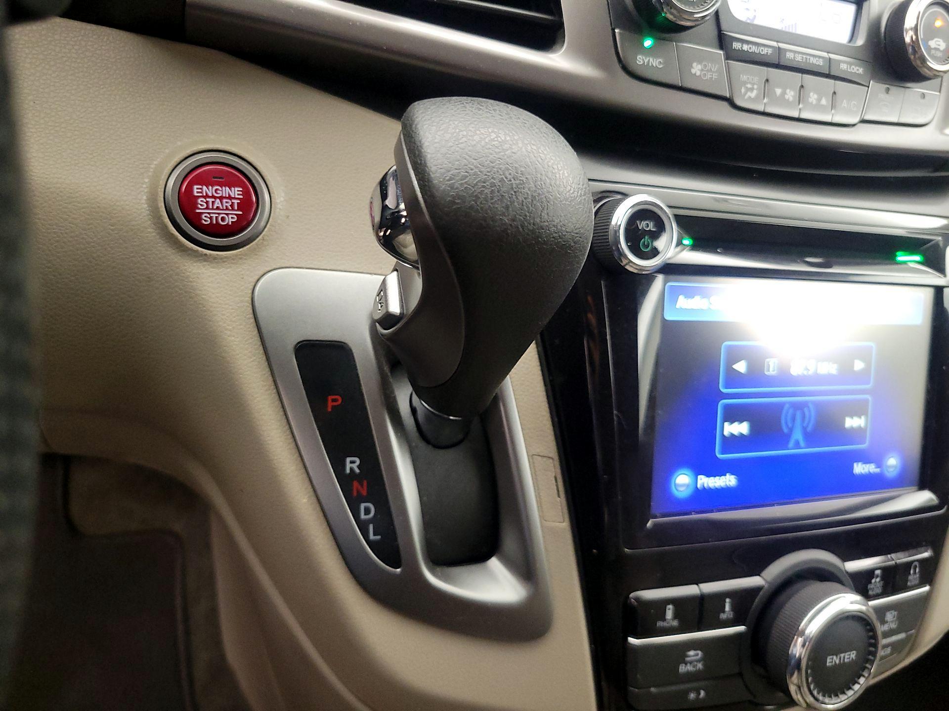 Thumbnail: 2016 Honda Odyssey - 17