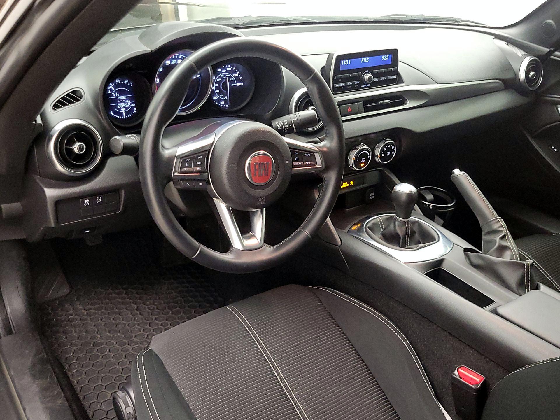 Thumbnail: 2018 Fiat 124 Spider - 9