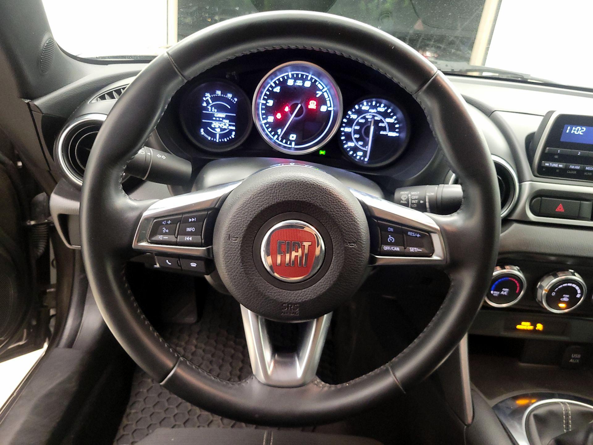Thumbnail: 2018 Fiat 124 Spider - 10