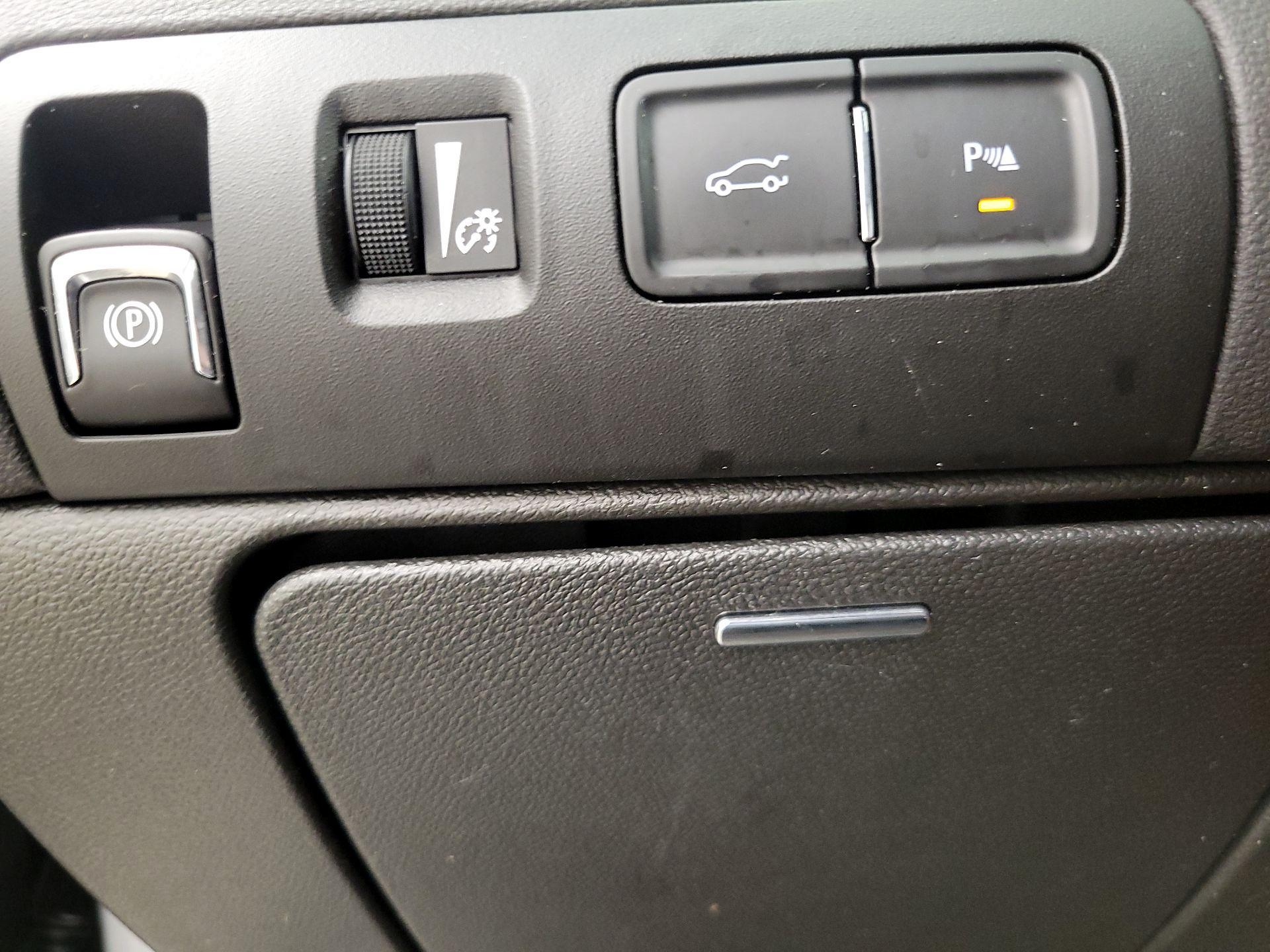 Thumbnail: 2015 Chevrolet Impala - 13