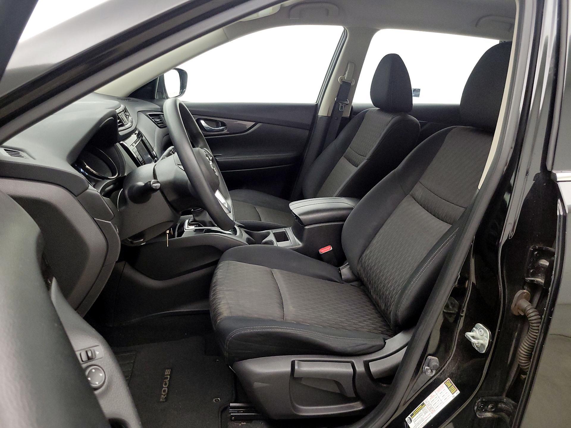 Thumbnail: 2018 Nissan Rogue - 11