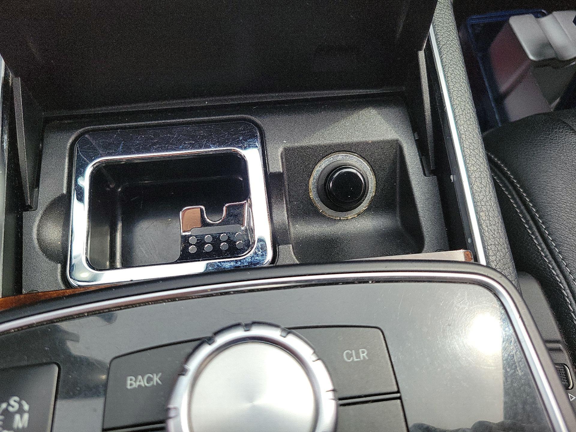 Thumbnail: 2014 Mercedes-Benz E-Class - 19