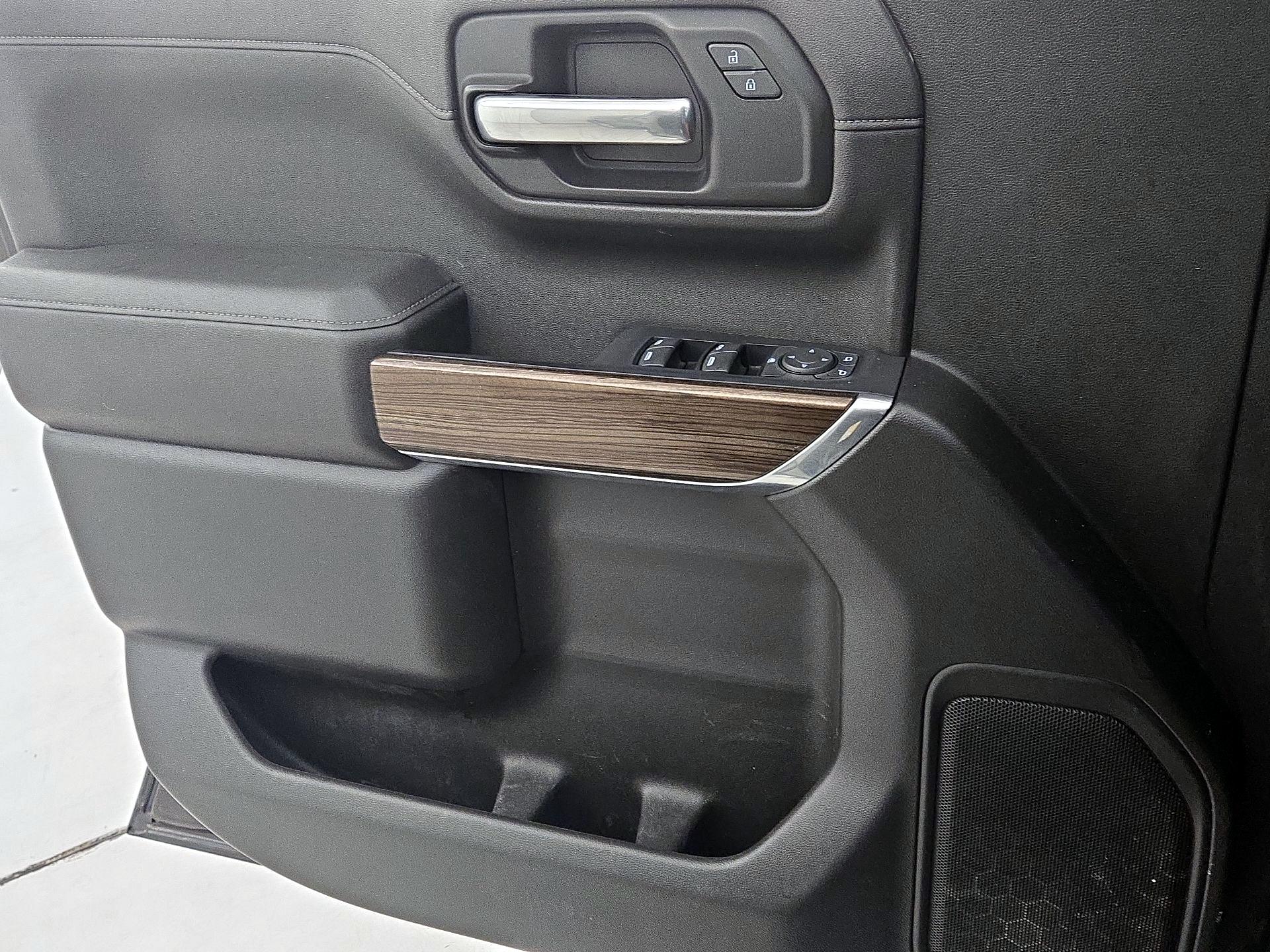 Thumbnail: 2019 Chevrolet Silverado 1500 - 12