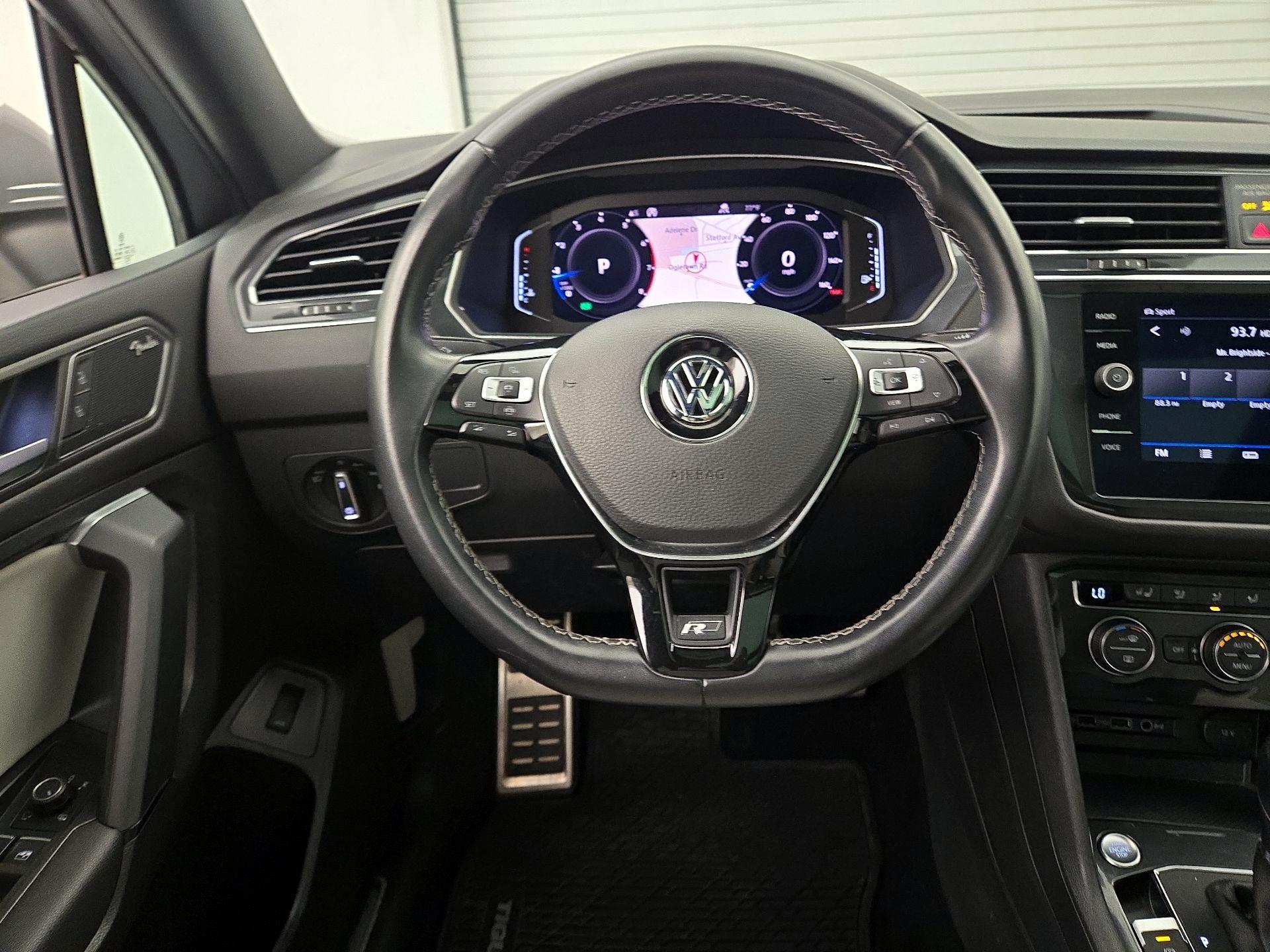 Thumbnail: 2019 Volkswagen Tiguan - 10