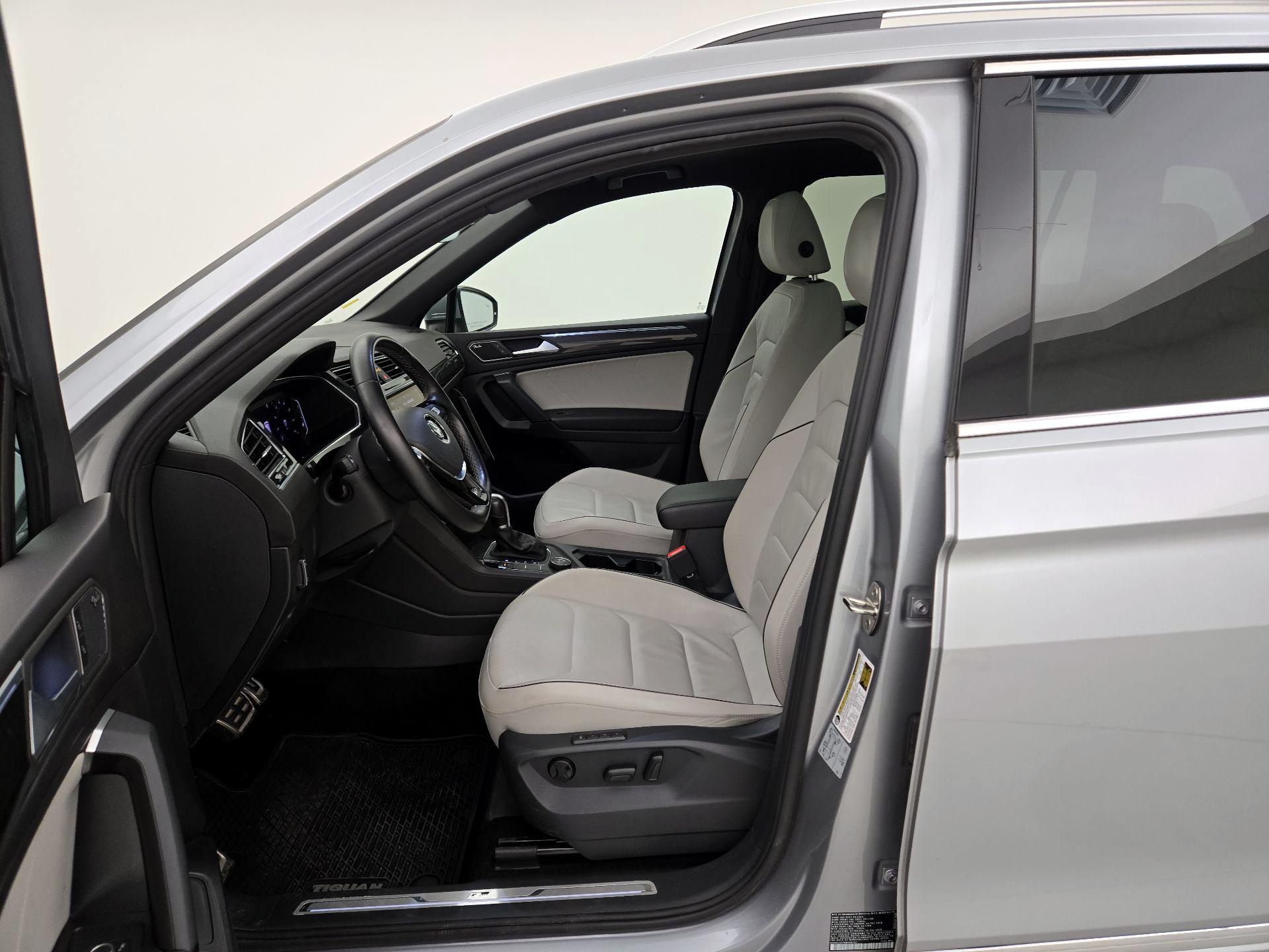 Thumbnail: 2019 Volkswagen Tiguan - 11