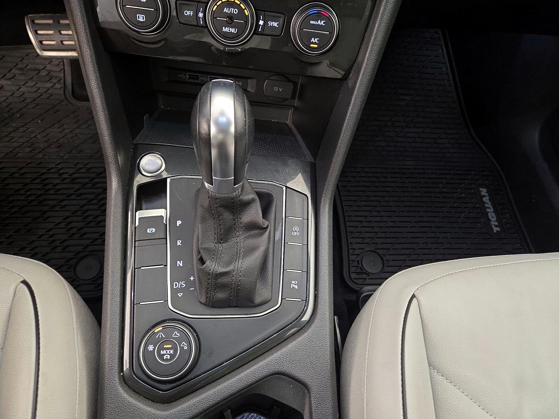 Thumbnail: 2019 Volkswagen Tiguan - 17