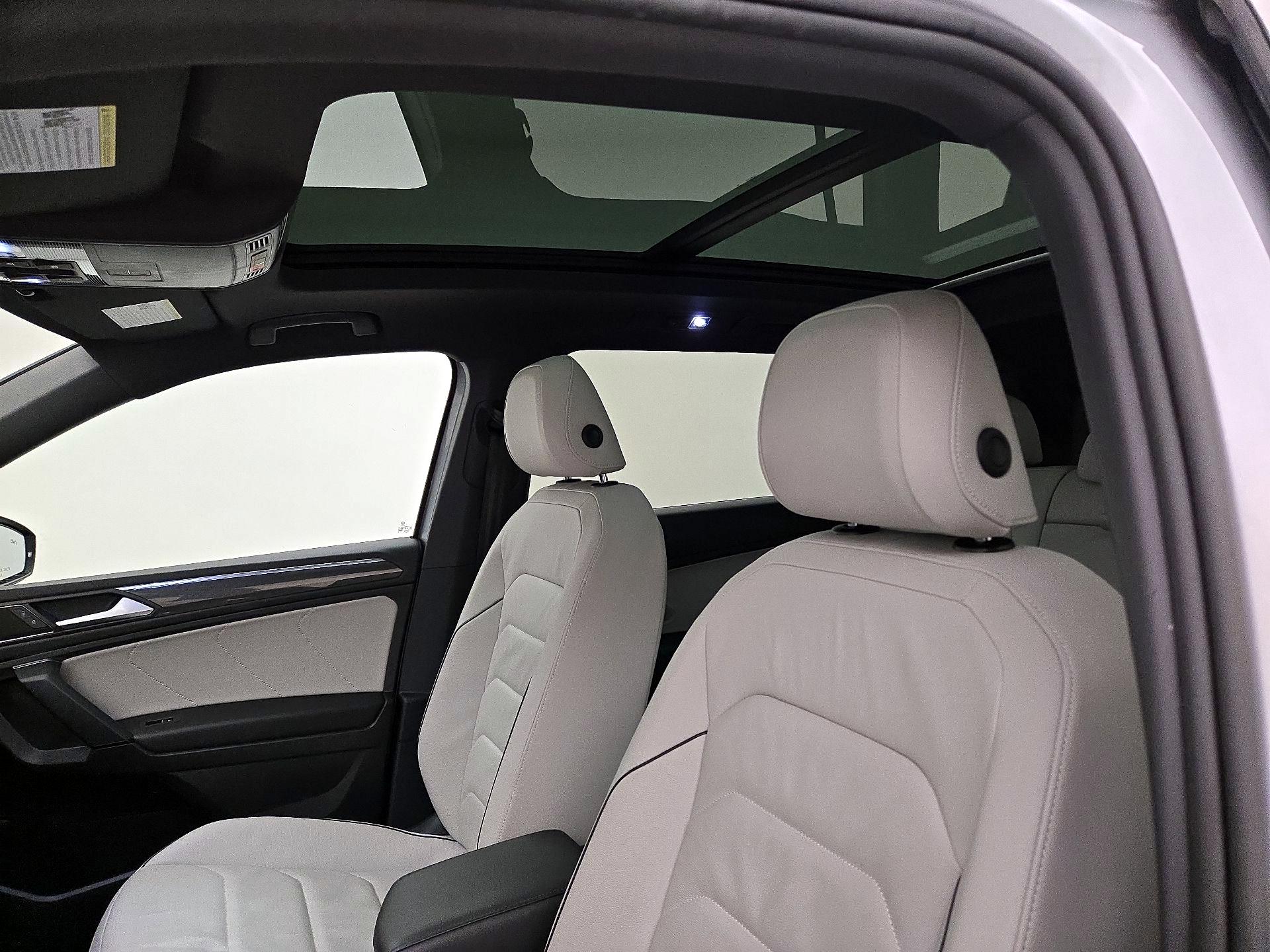 Thumbnail: 2019 Volkswagen Tiguan - 19