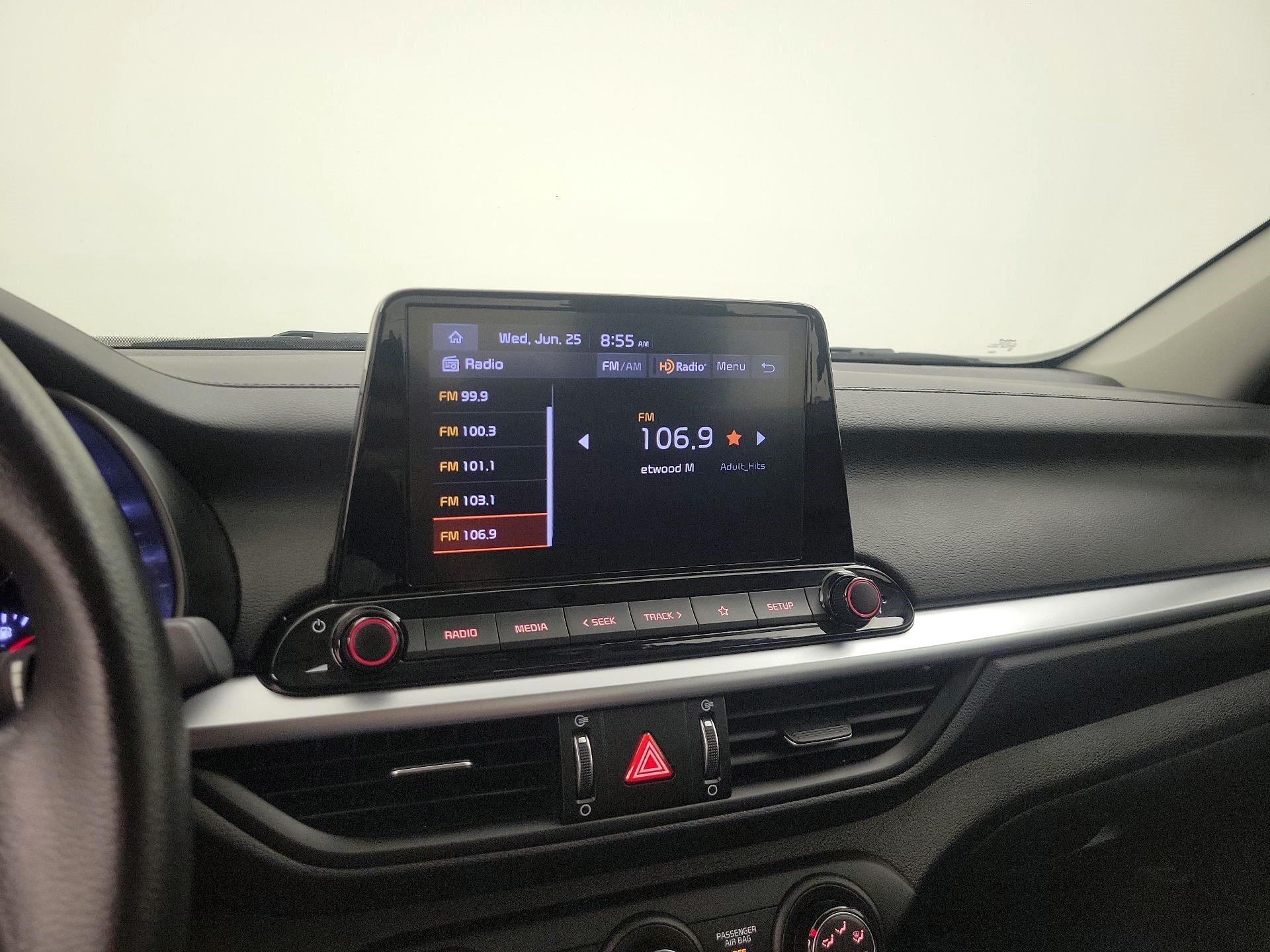 Thumbnail: 2022 Kia Forte - 15