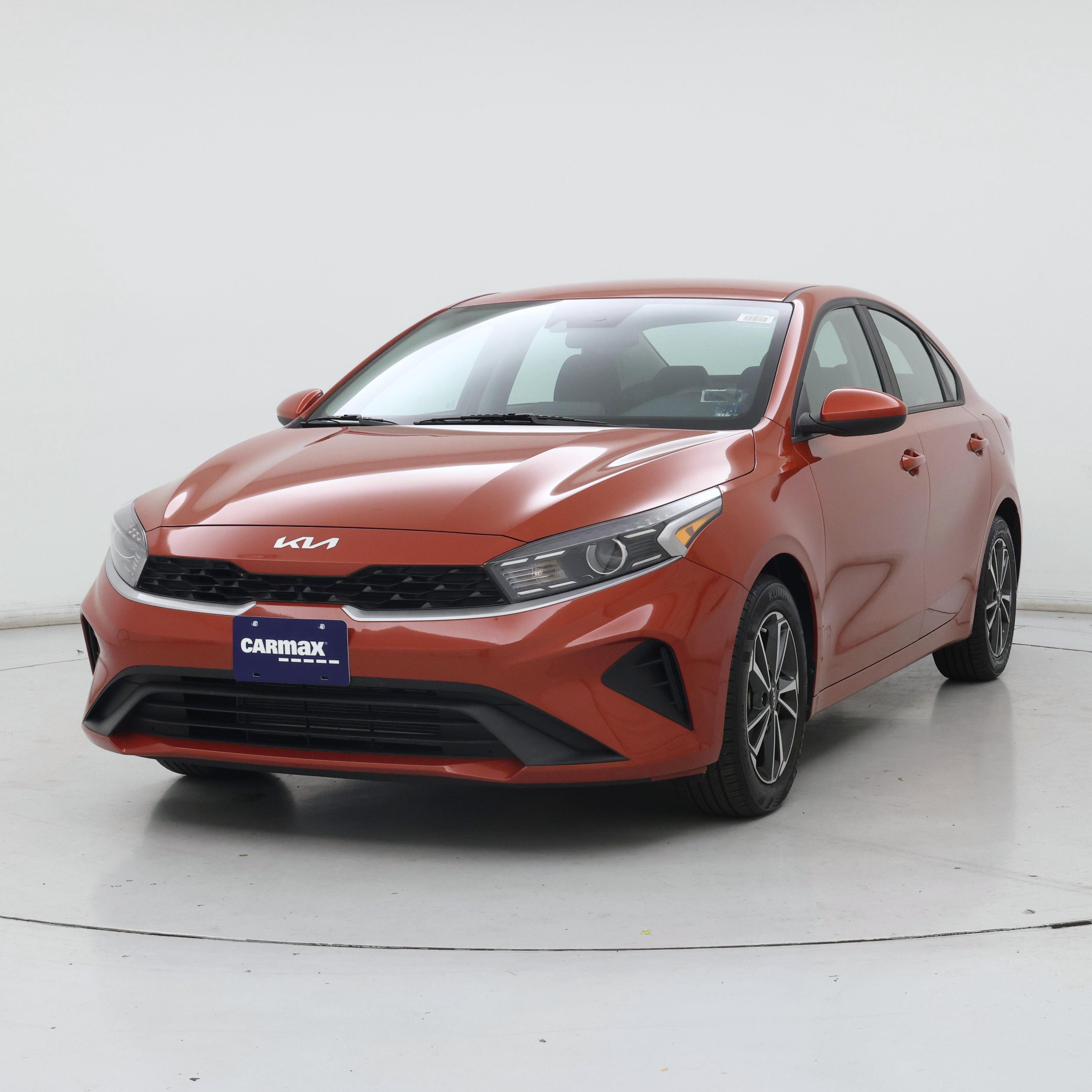 Thumbnail: 2022 Kia Forte - 4