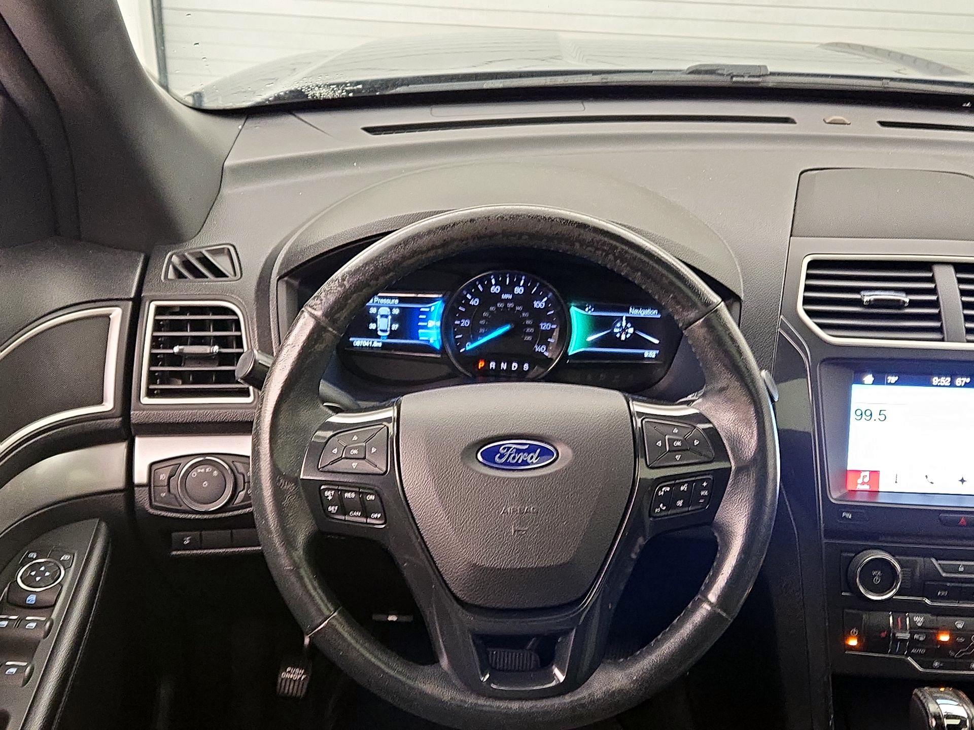 Thumbnail: 2017 Ford Explorer - 10
