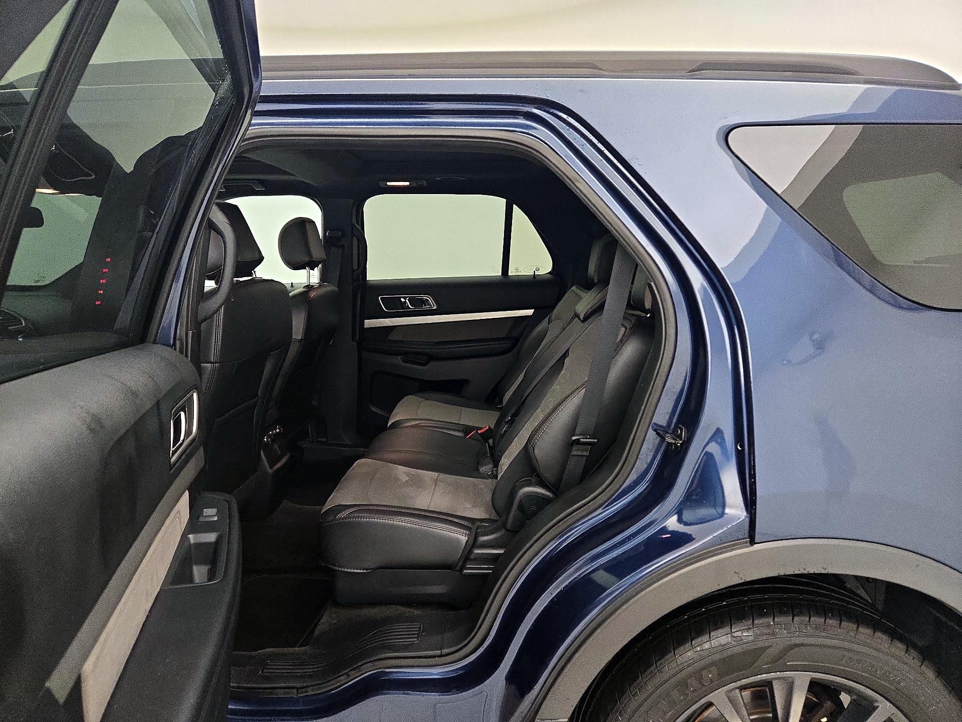 Thumbnail: 2017 Ford Explorer - 18
