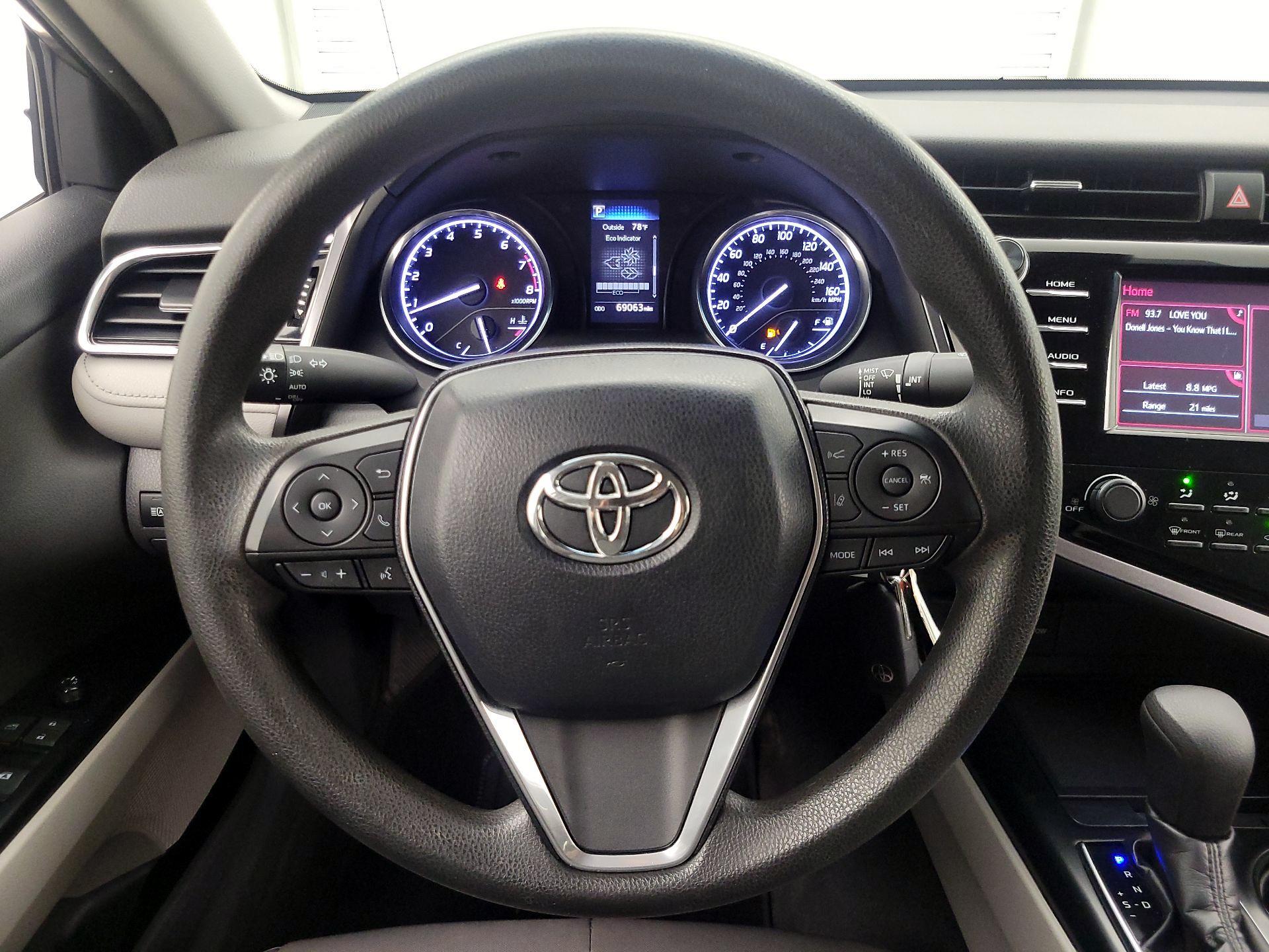 Thumbnail: 2018 Toyota Camry - 10