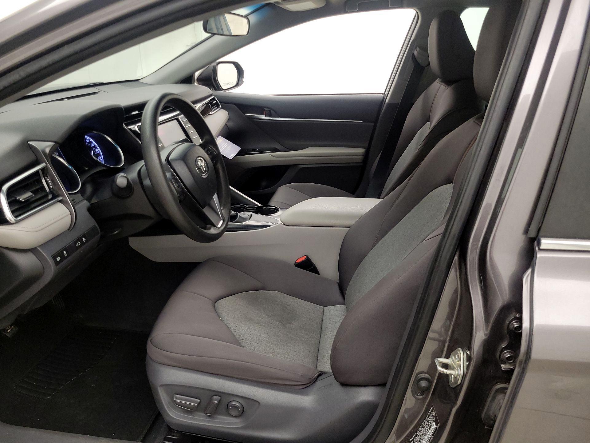 Thumbnail: 2018 Toyota Camry - 11