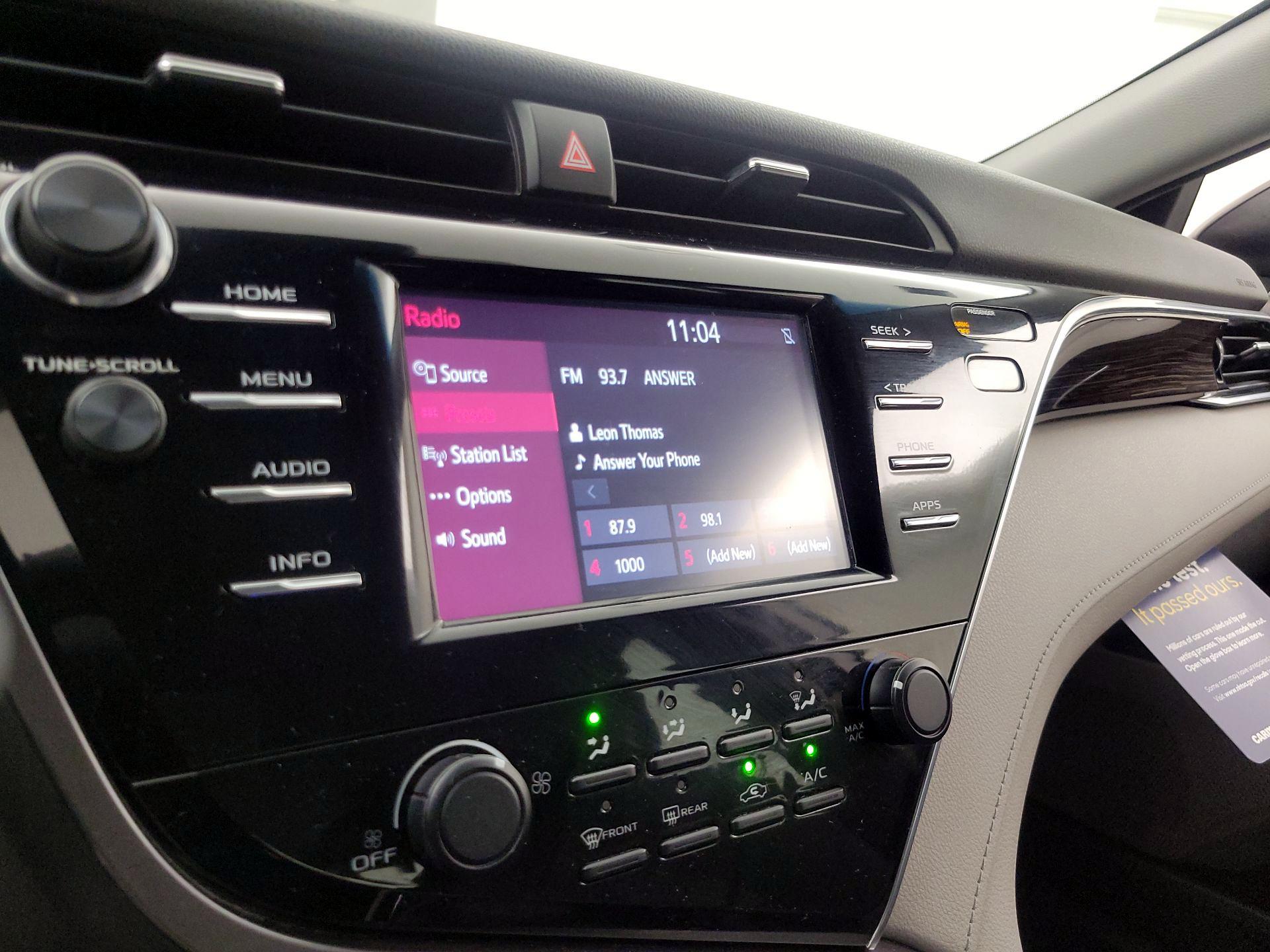 Thumbnail: 2018 Toyota Camry - 15