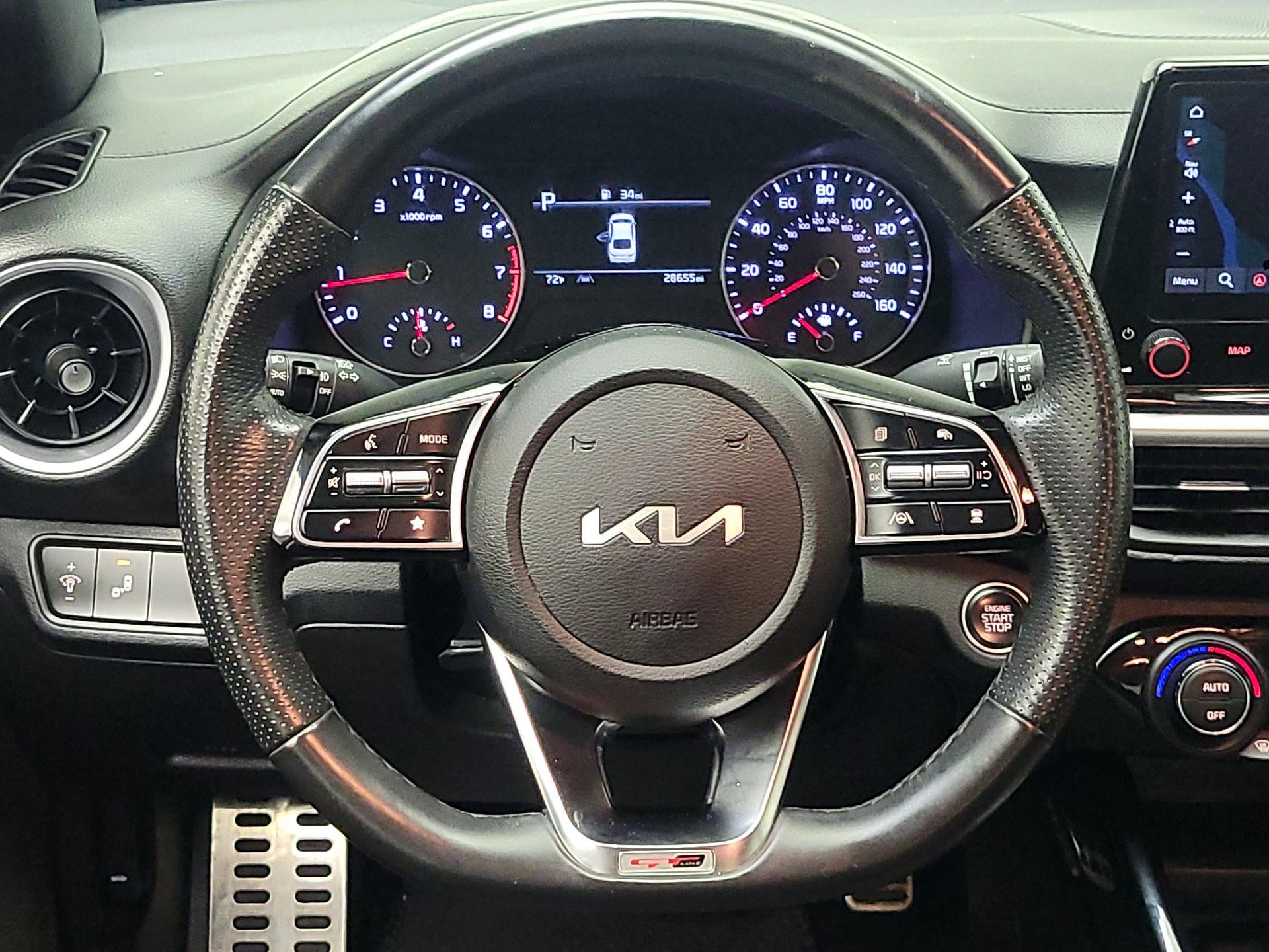 Thumbnail: 2023 Kia Forte - 10
