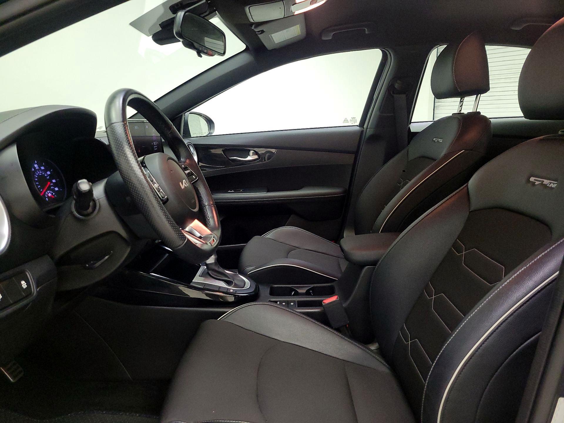 Thumbnail: 2023 Kia Forte - 11