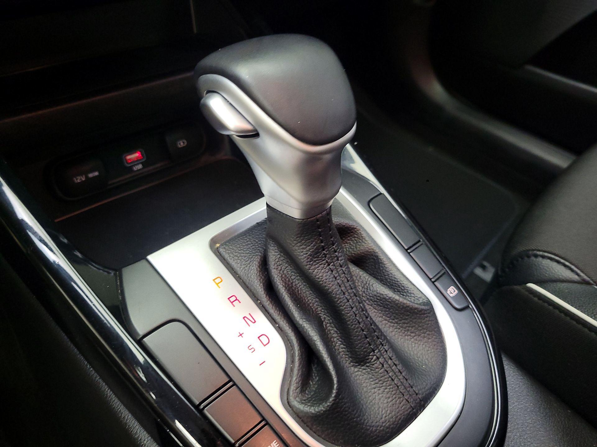 Thumbnail: 2023 Kia Forte - 18