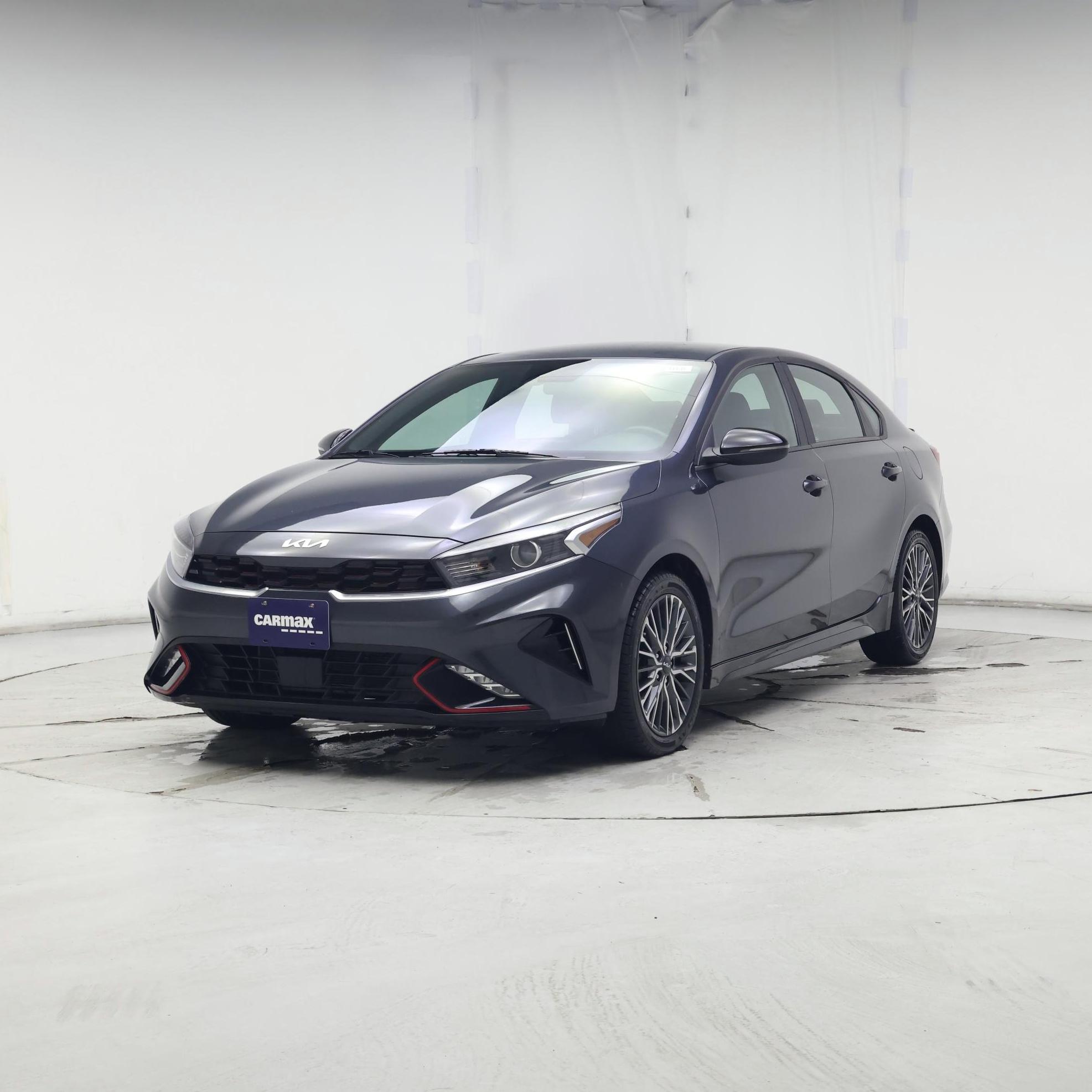 Thumbnail: 2023 Kia Forte - 4