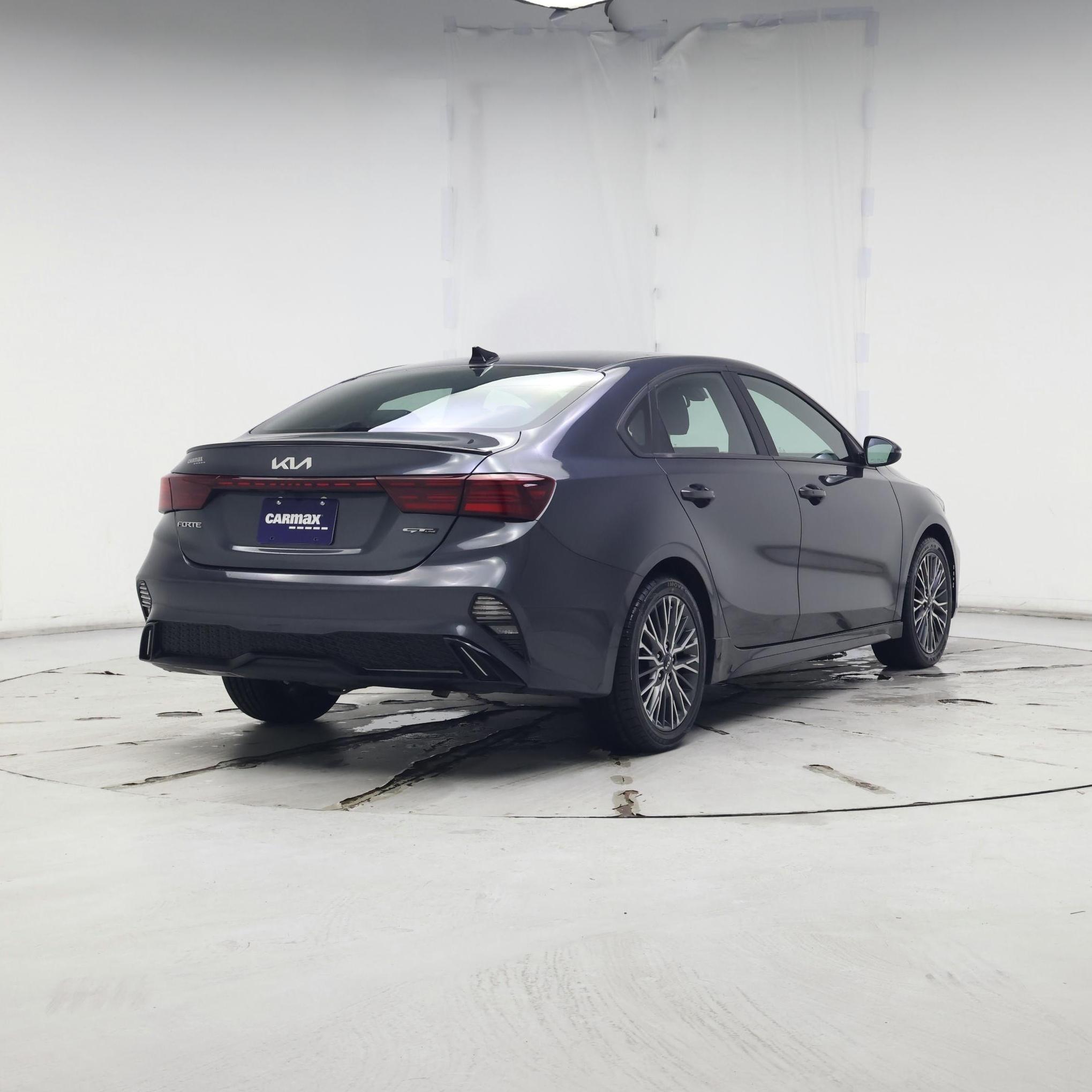 Thumbnail: 2023 Kia Forte - 8