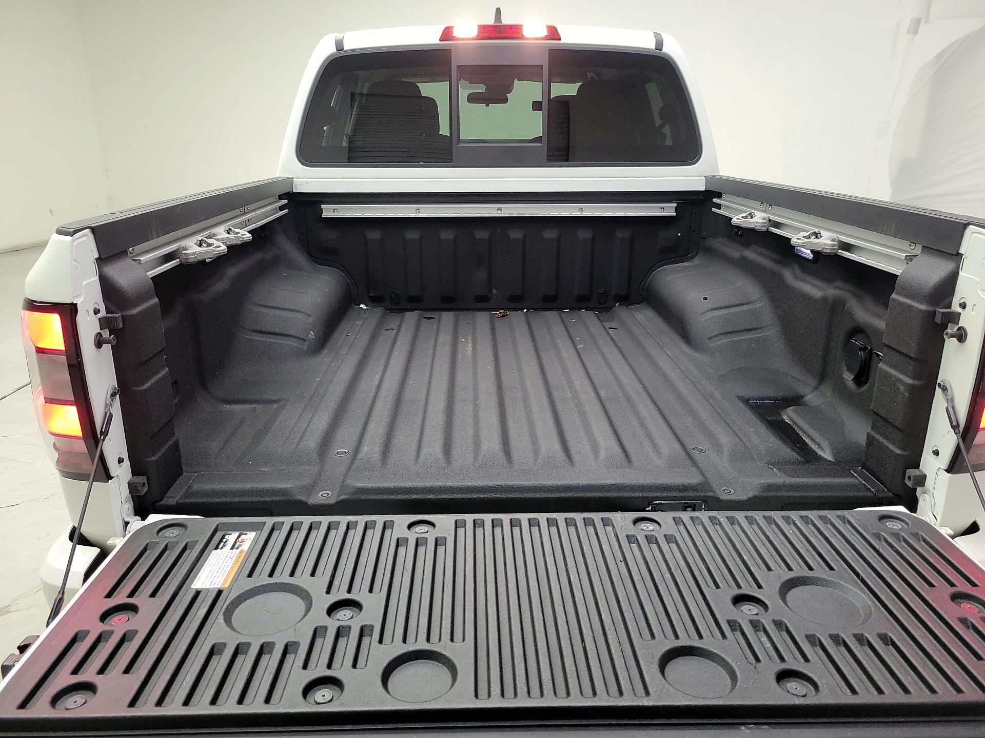 Thumbnail: 2022 Nissan Frontier - 20