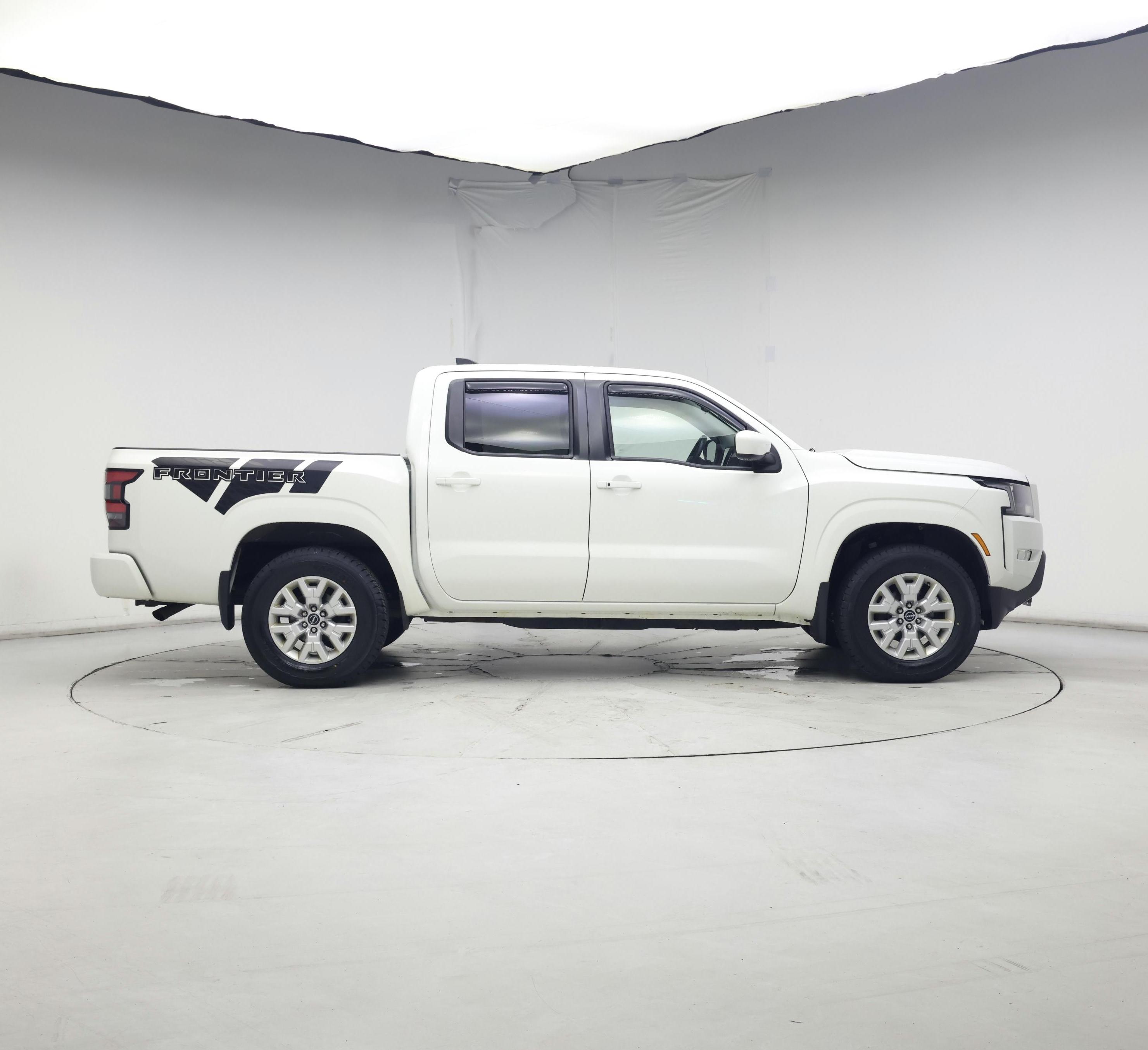 Thumbnail: 2022 Nissan Frontier - 7