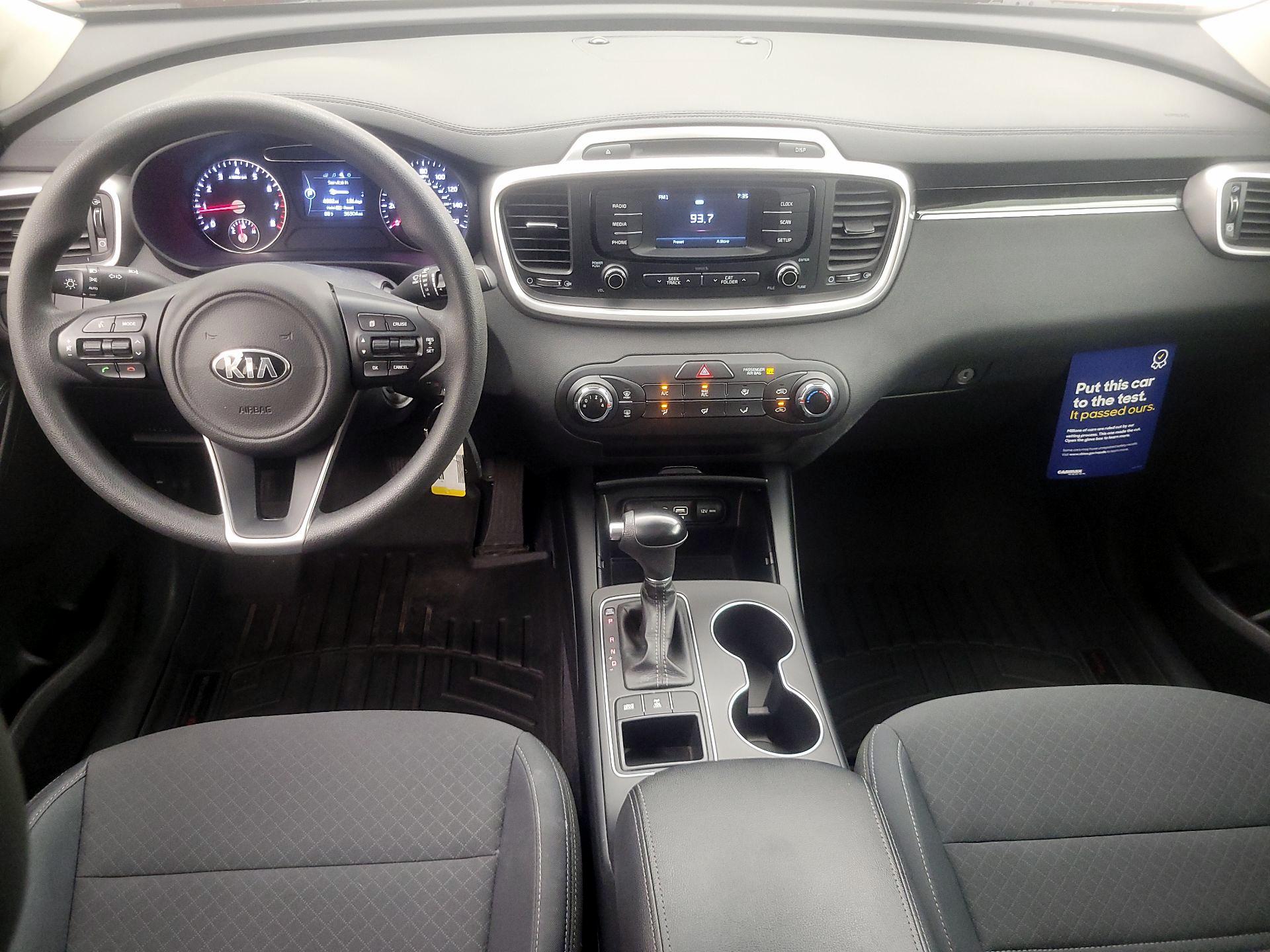 Thumbnail: 2016 Kia Sorento - 9