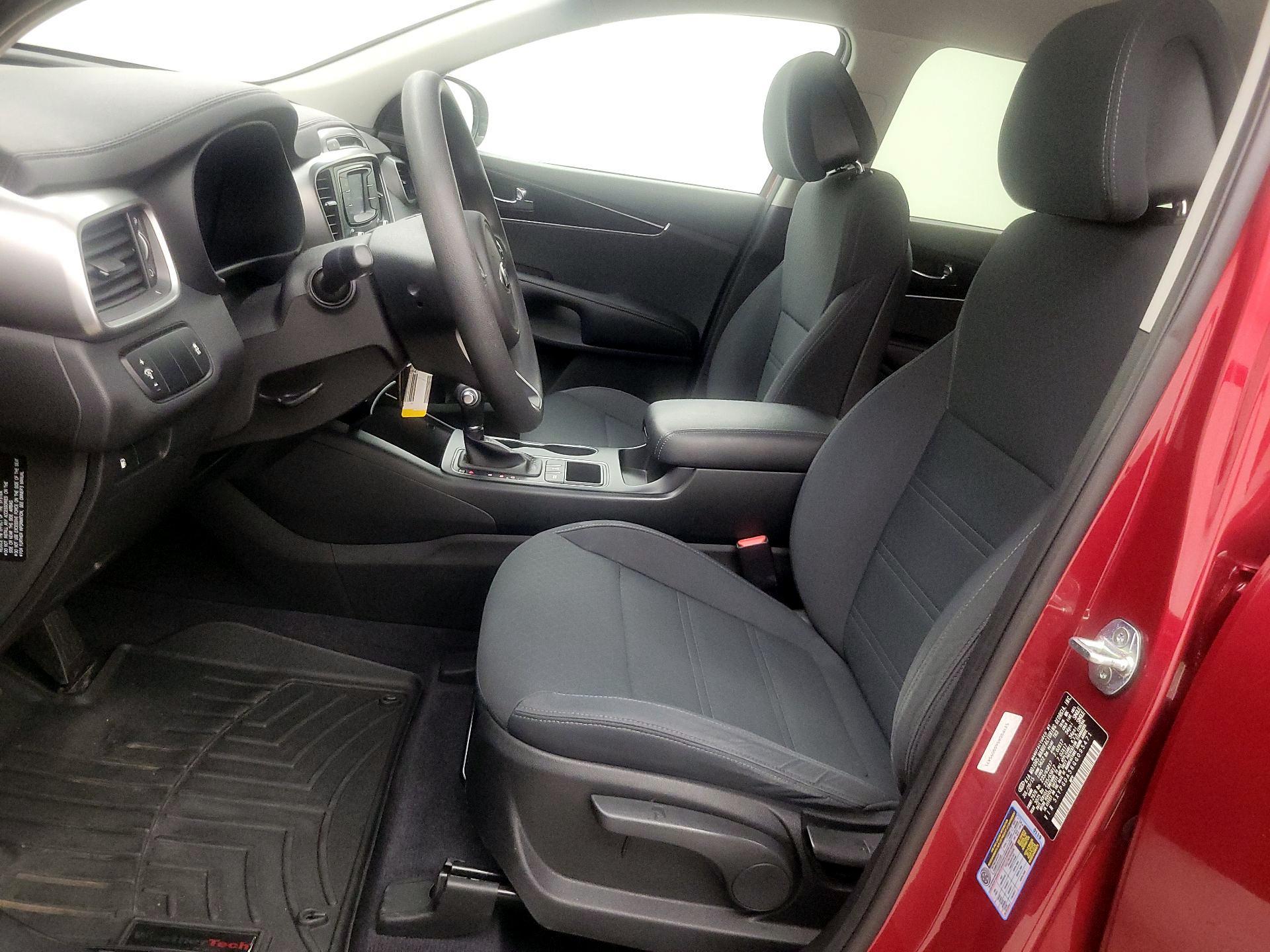 Thumbnail: 2016 Kia Sorento - 11