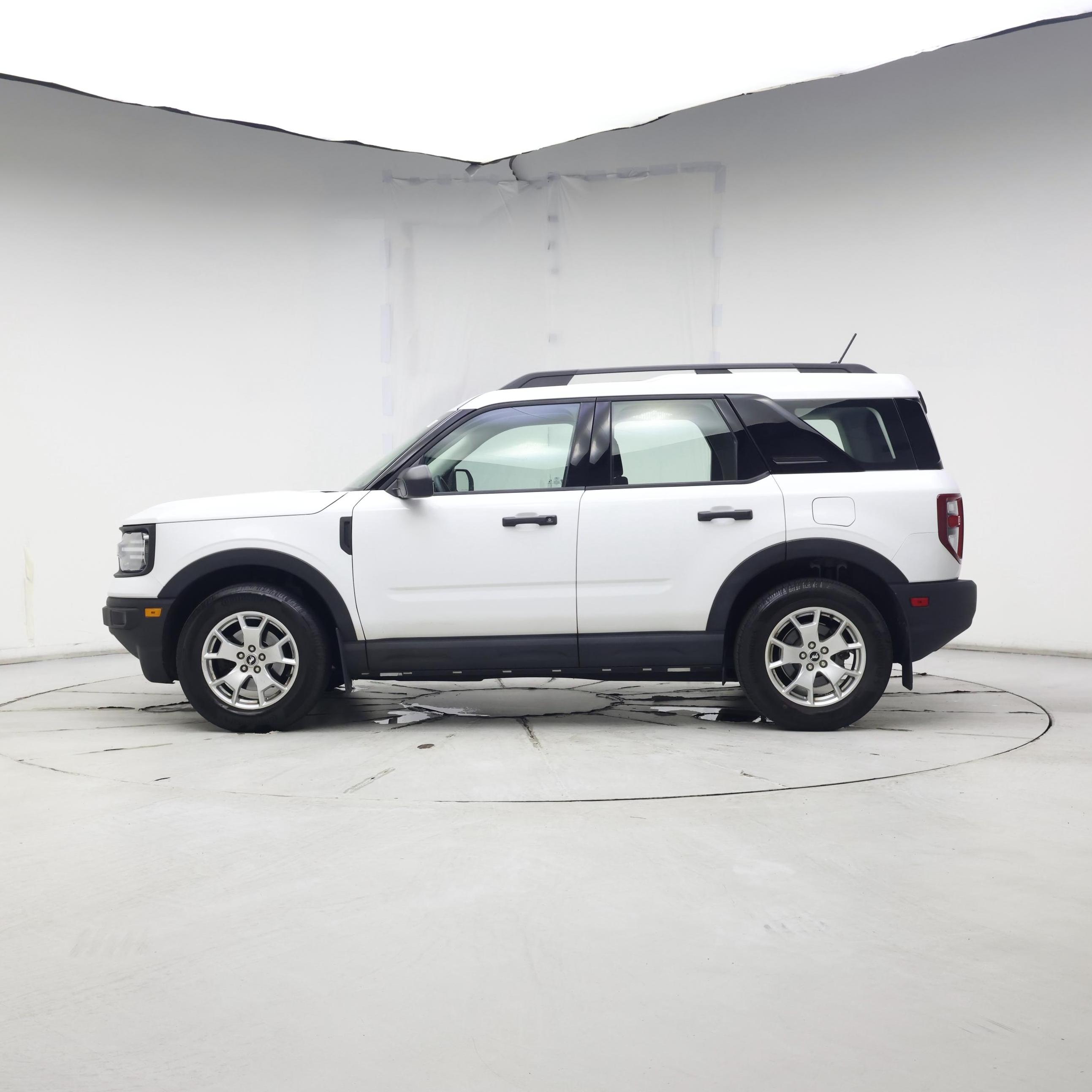 Thumbnail: 2022 Ford Bronco Sport - 3