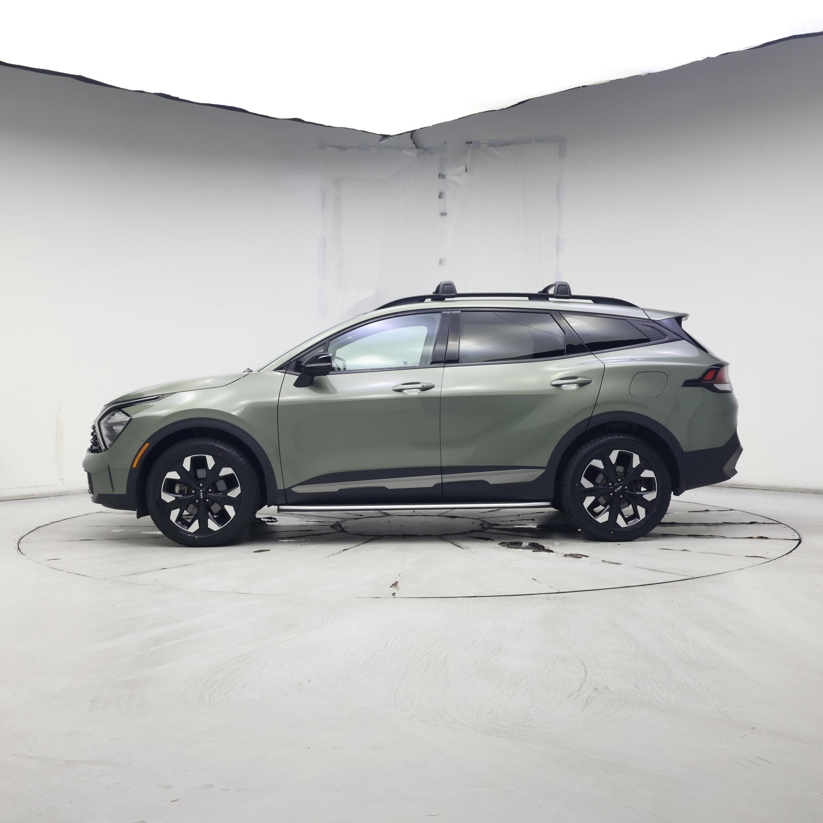 Thumbnail: 2023 Kia Sportage - 3