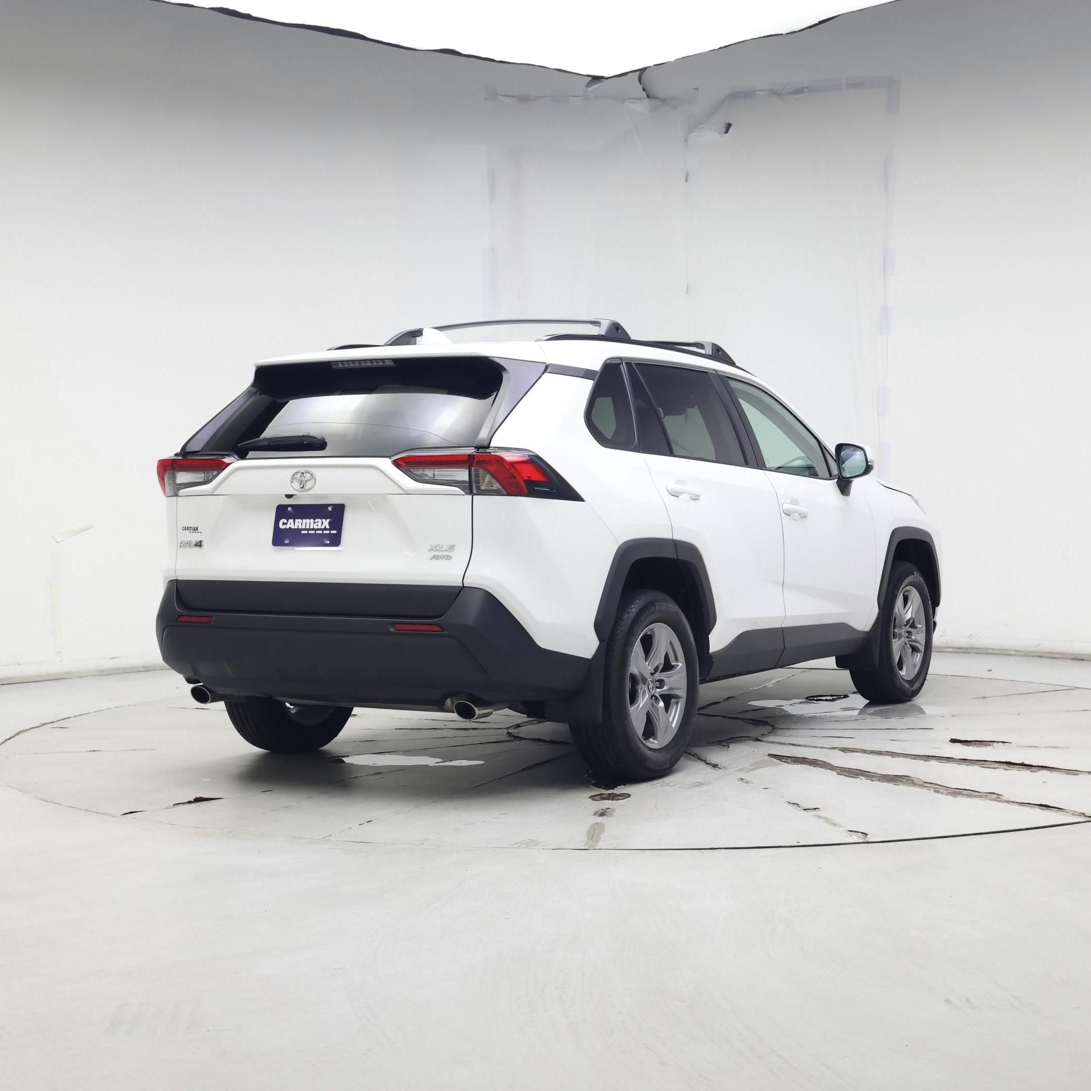 Thumbnail: 2023 Toyota RAV4 - 8