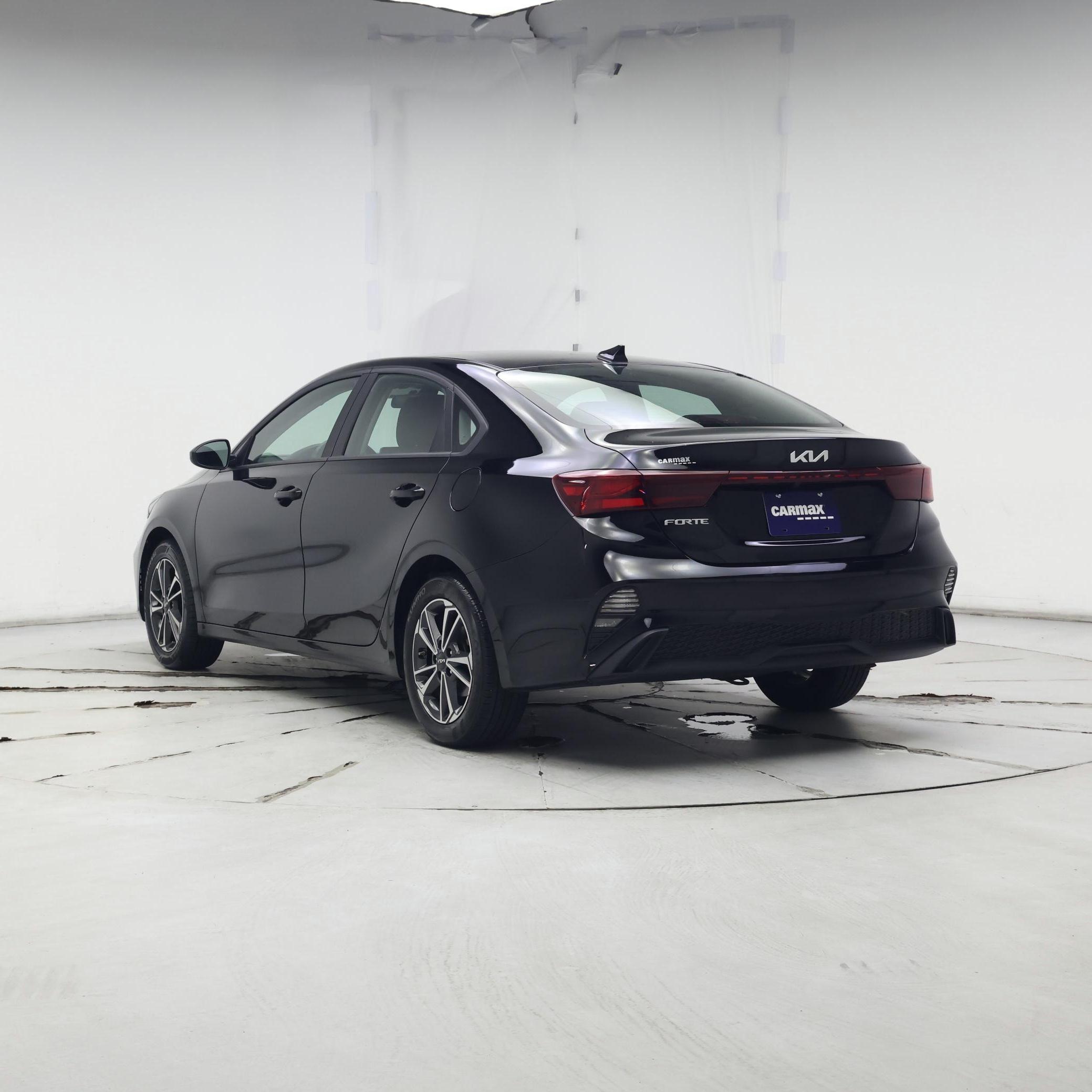 Thumbnail: 2023 Kia Forte - 2