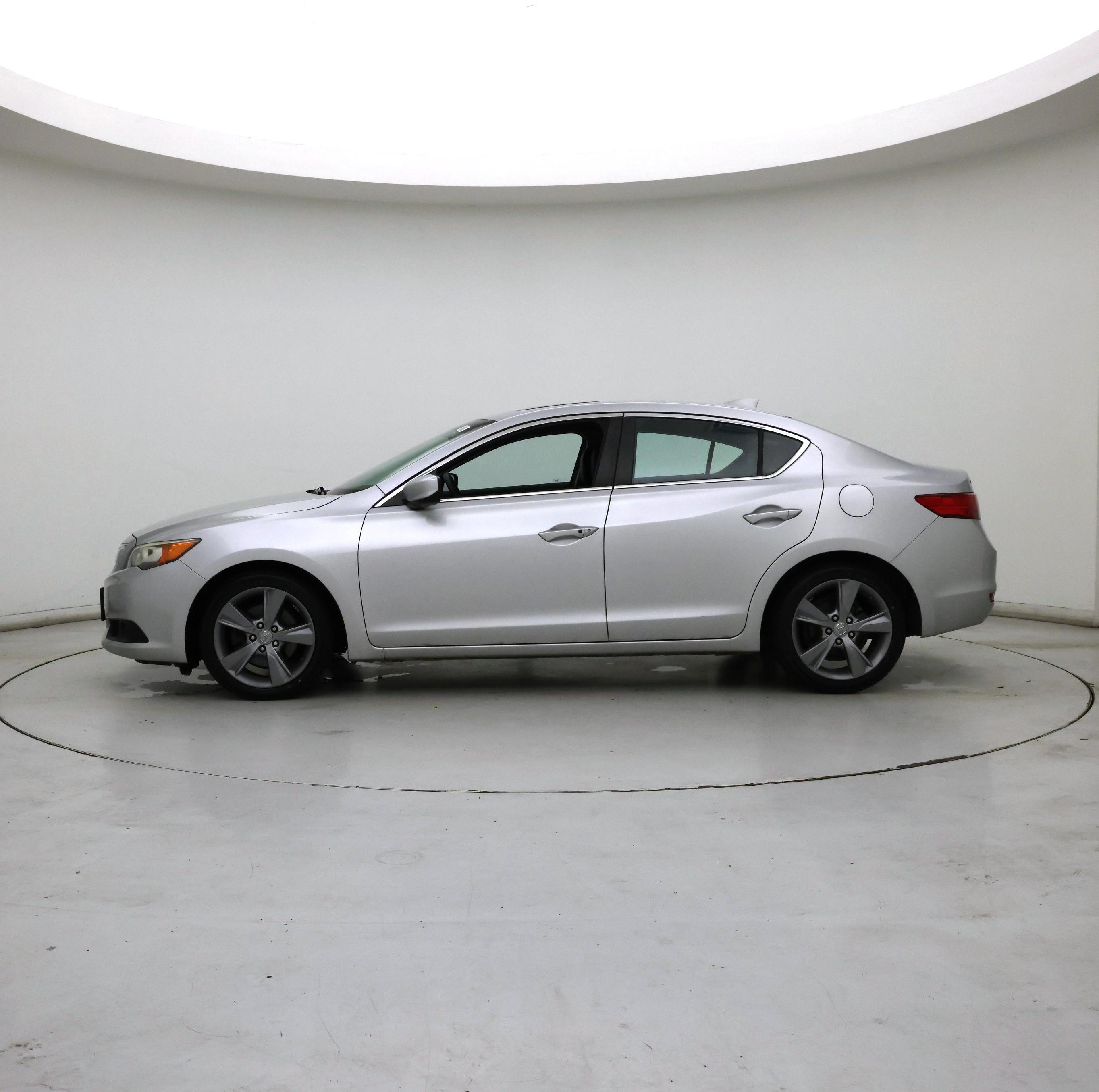Thumbnail: 2013 Acura ILX - 3