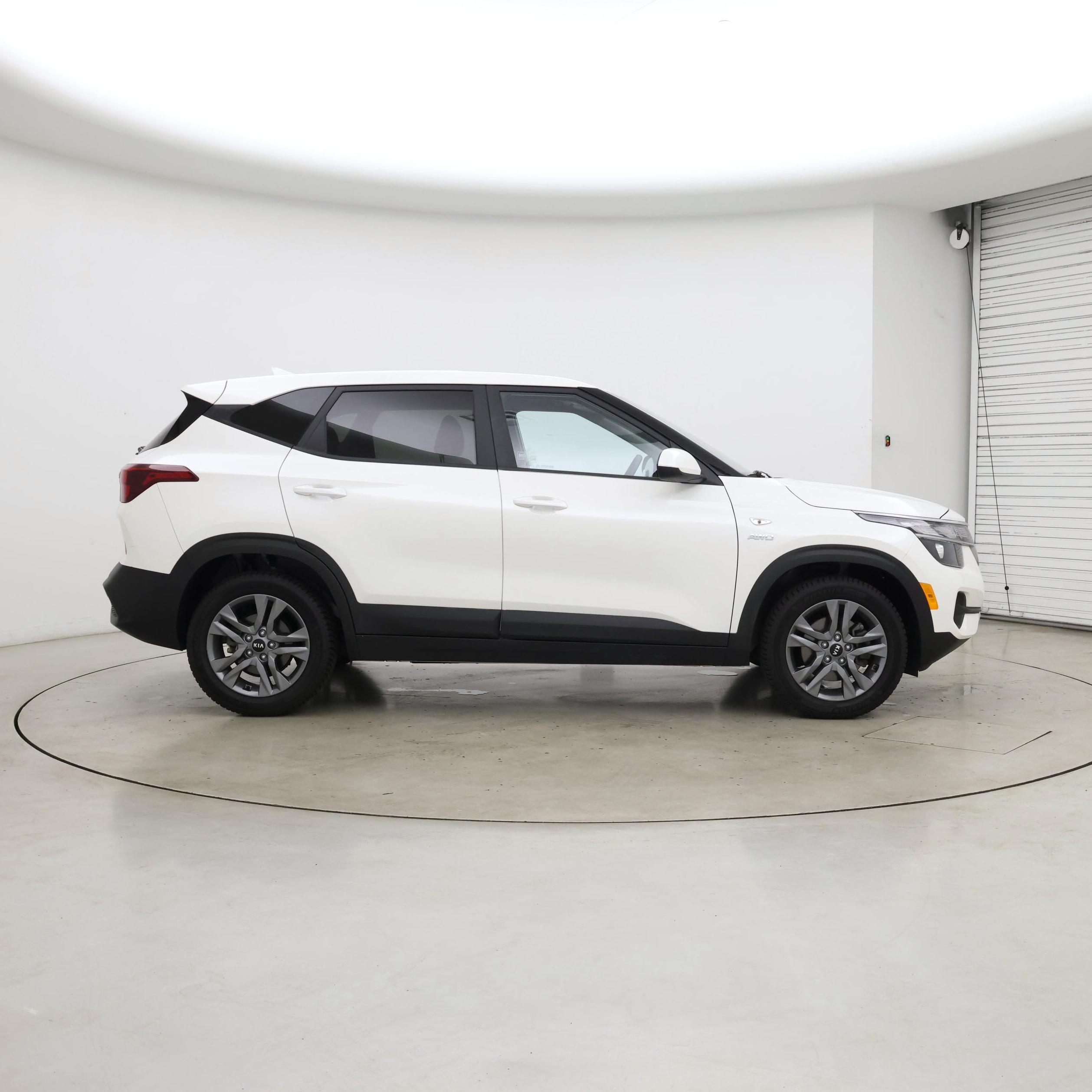 Thumbnail: 2021 Kia Seltos - 7