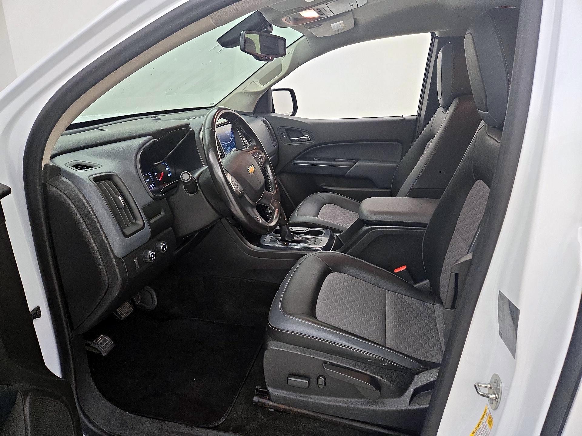 Thumbnail: 2015 Chevrolet Colorado - 11