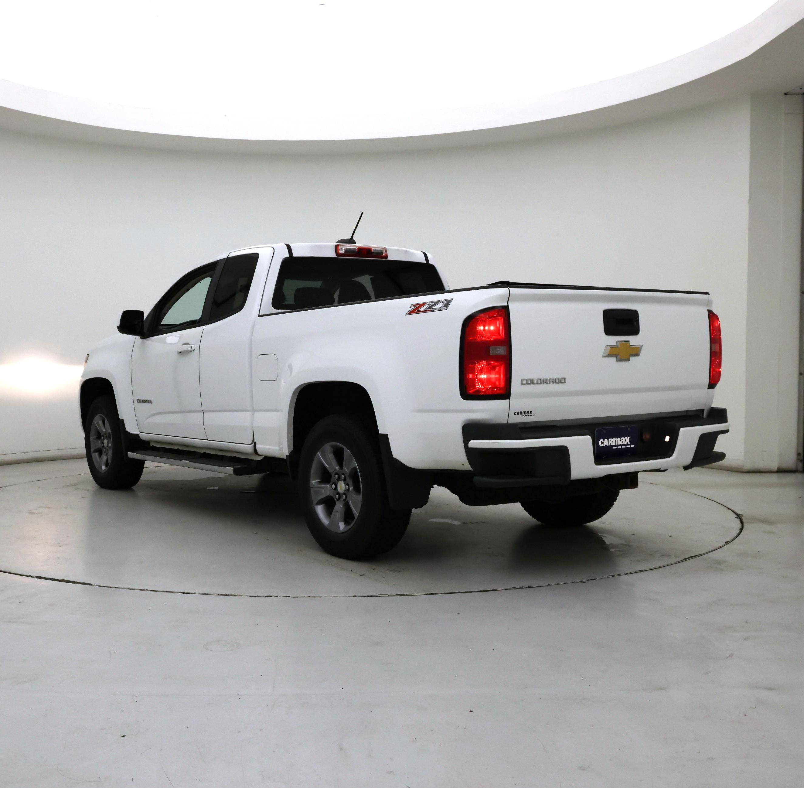 Thumbnail: 2015 Chevrolet Colorado - 2