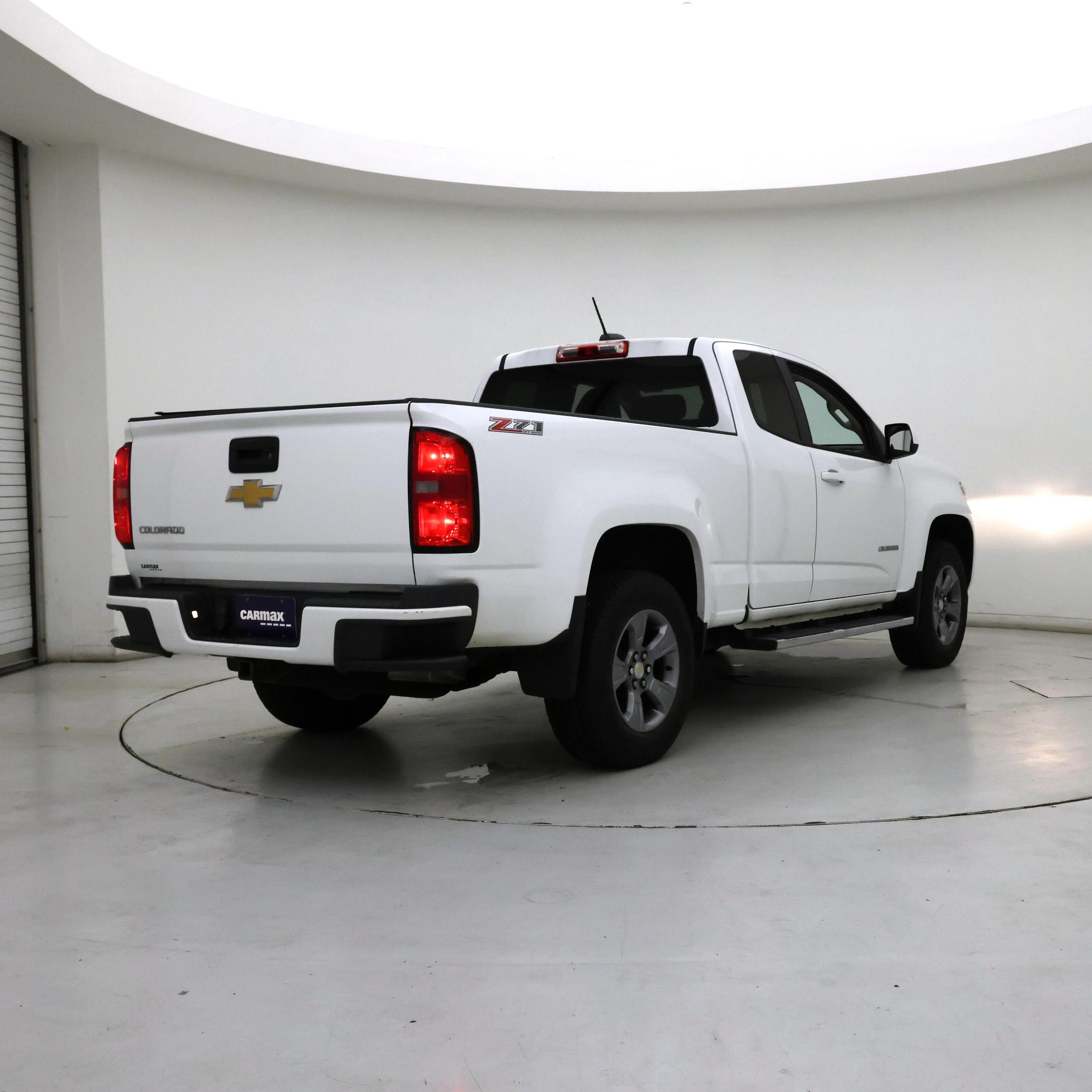 Thumbnail: 2015 Chevrolet Colorado - 8
